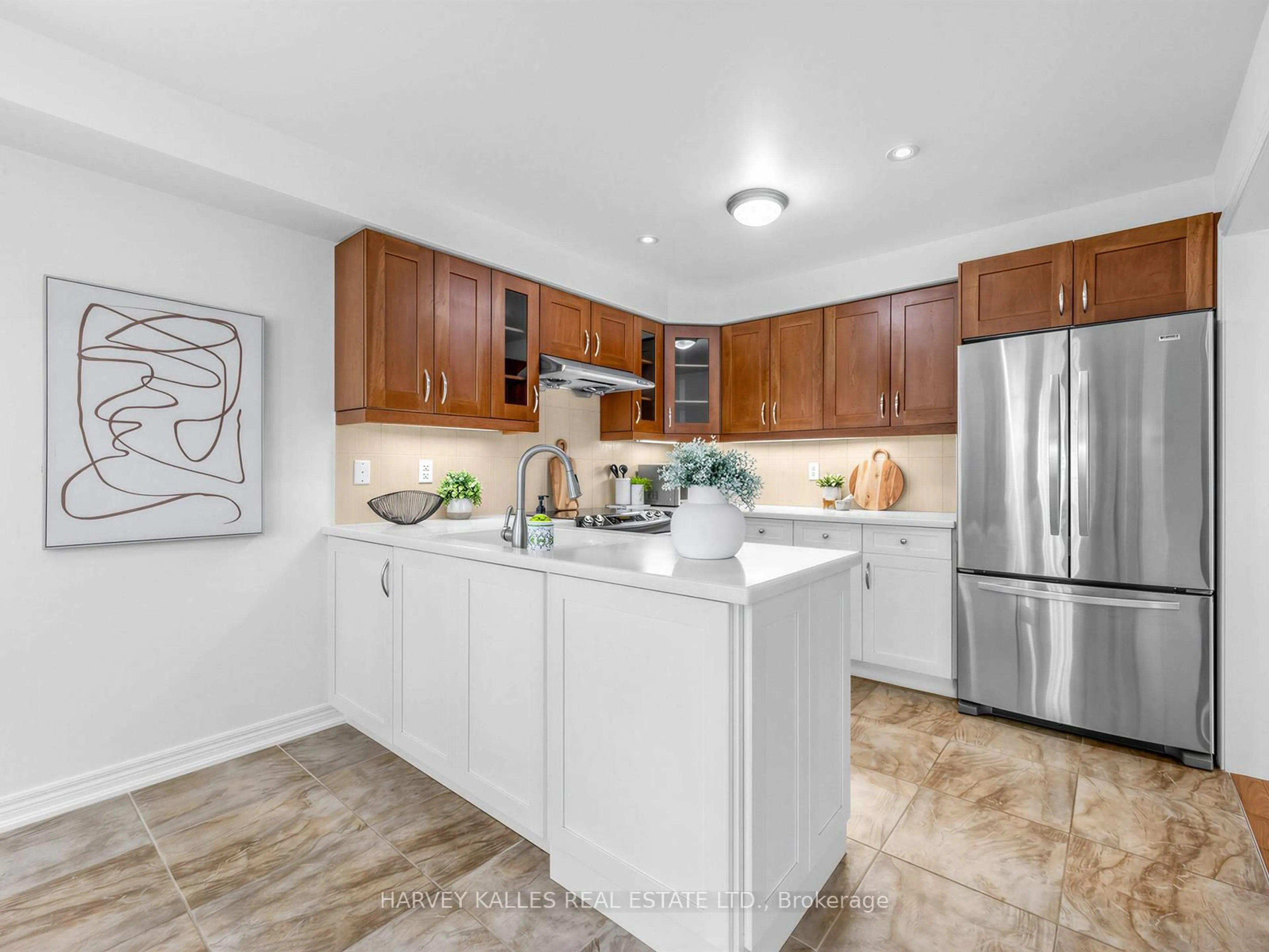 Open concept kitchen, ceramic/tile floor for 1636 Glenbourne Dr, Oshawa Ontario L1K 0G2