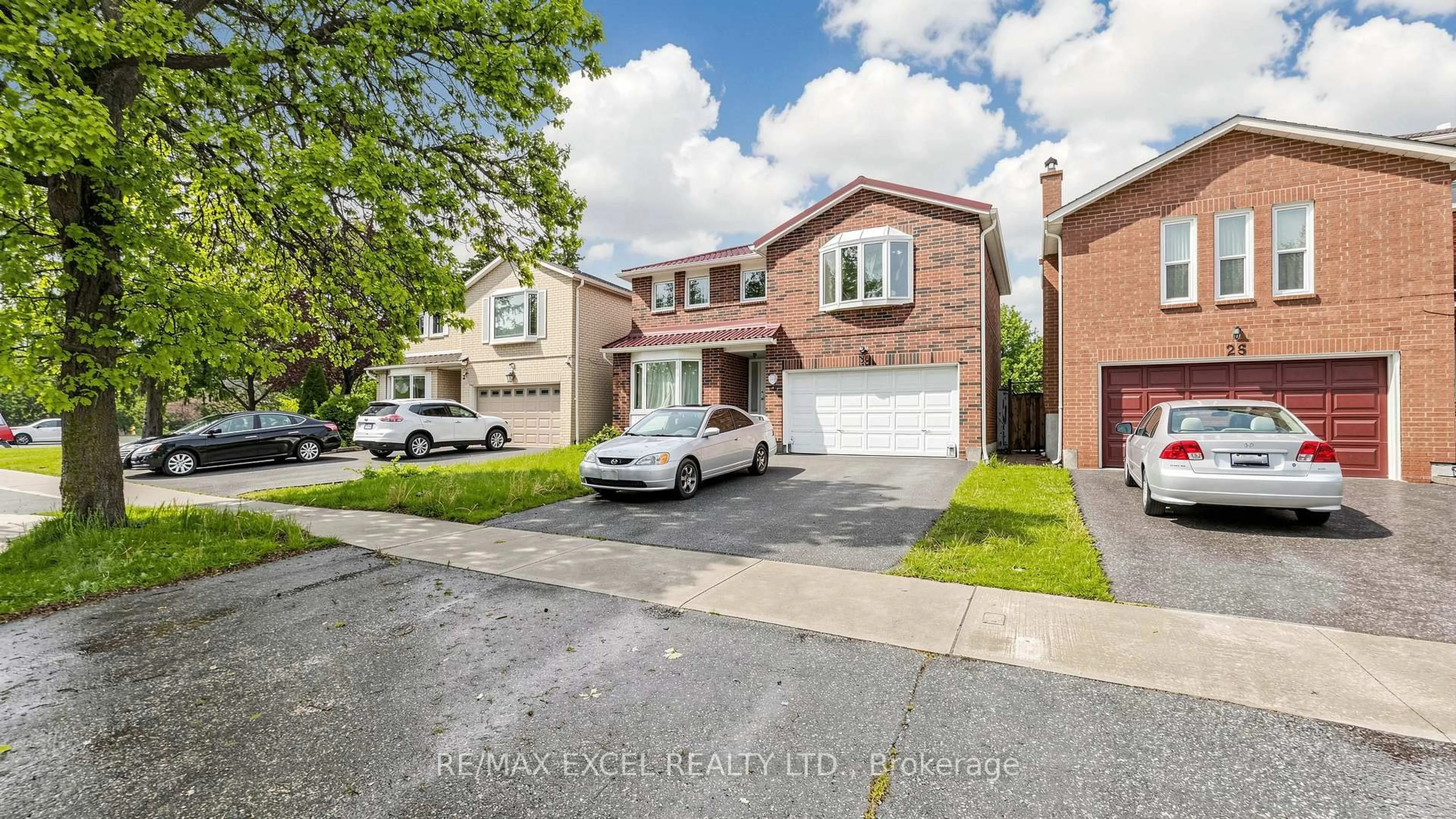 Home with brick exterior material, street for 28 Halfway Ave, Toronto Ontario M1B 4M7