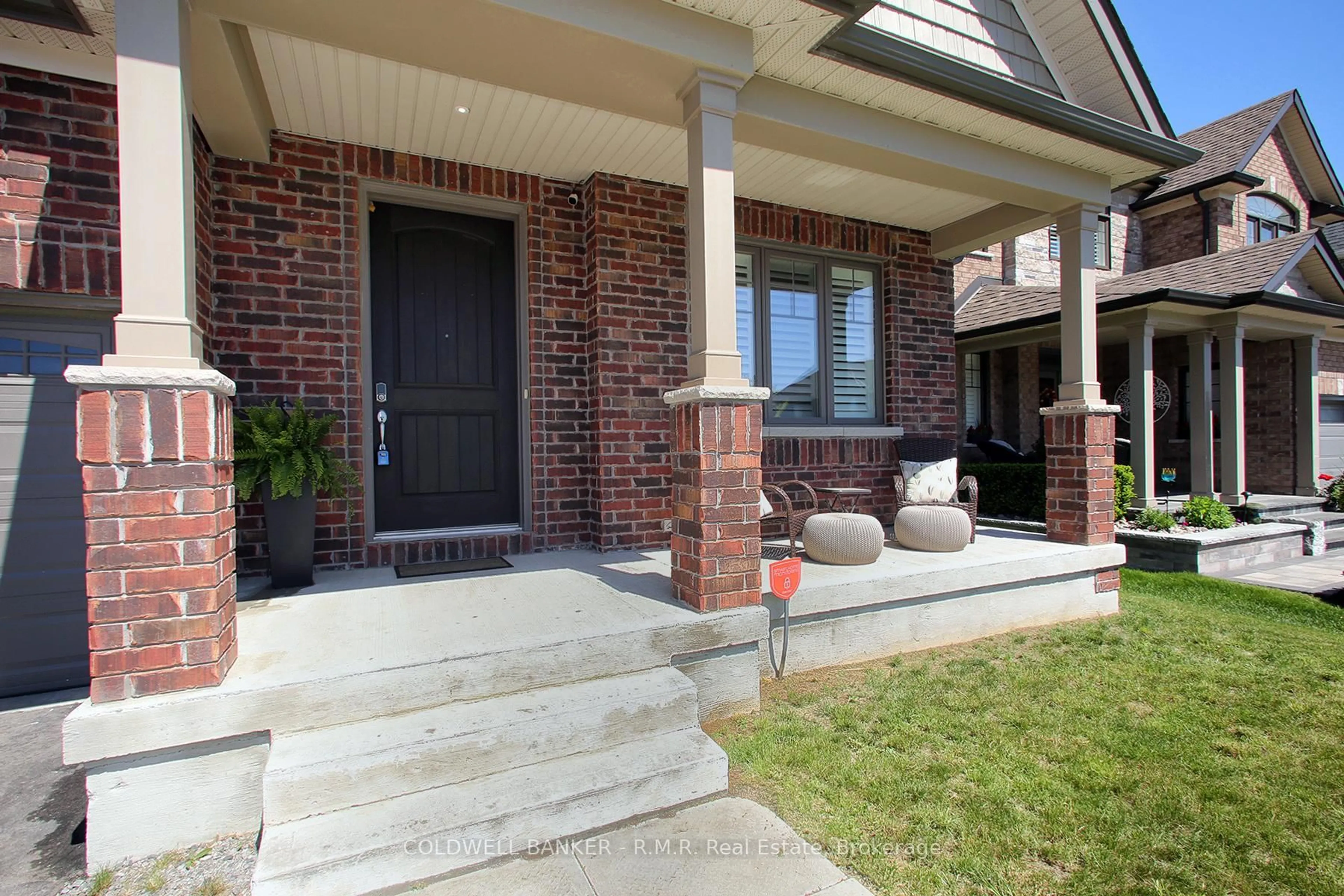 Home with brick exterior material, street for 376 Northglen Blvd, Clarington Ontario L1C 7E2