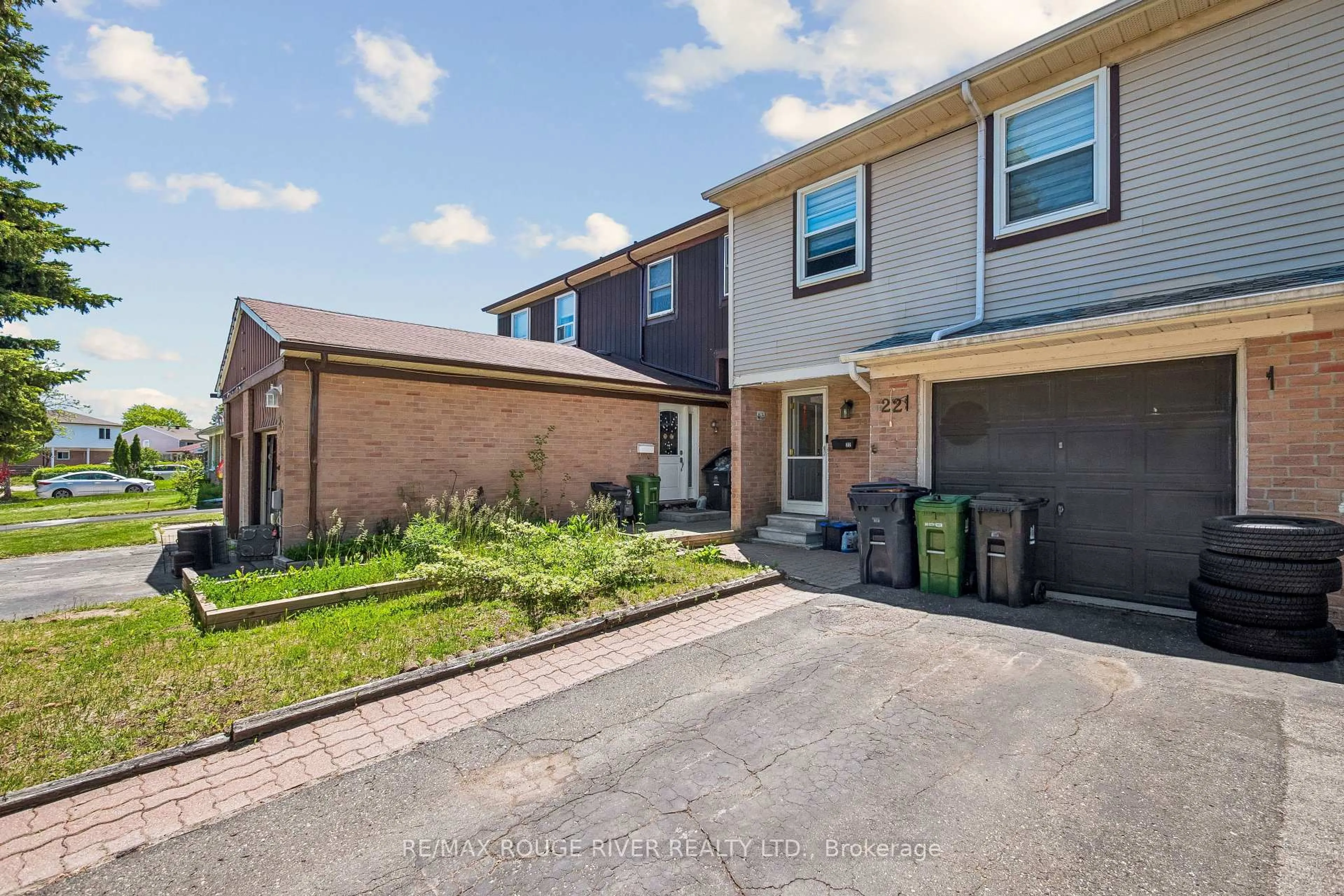 Home with brick exterior material, street for 22 Duffort Crt, Toronto Ontario M1B 2R9