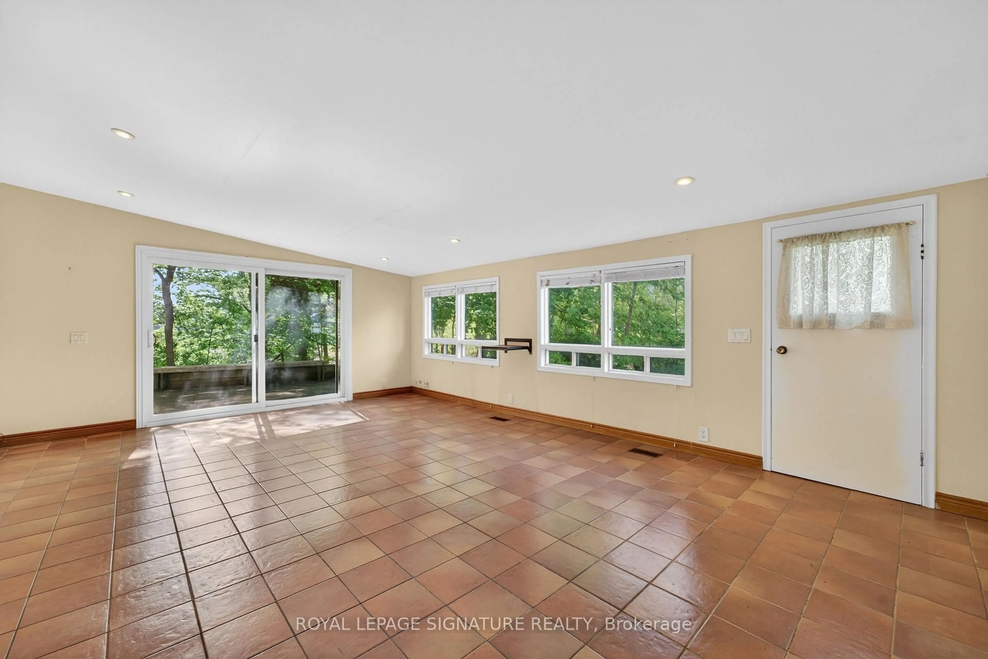 Unknown for 429 Rouge Hills Dr, Toronto Ontario M1C 2Z6