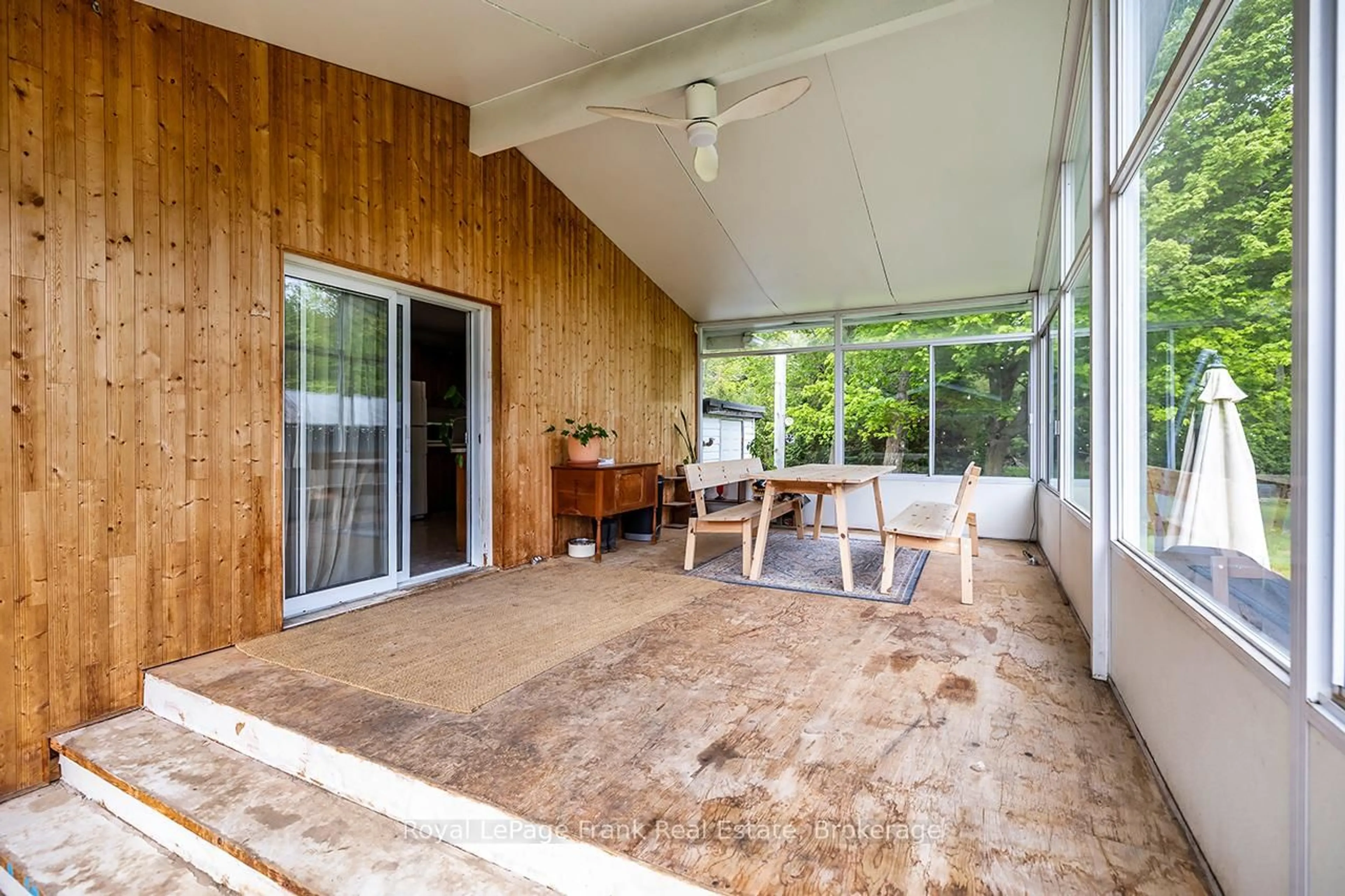 Patio, water/lake/river/ocean view for 2490 Regional Rd 19 Rd, Scugog Ontario L0B 1B0