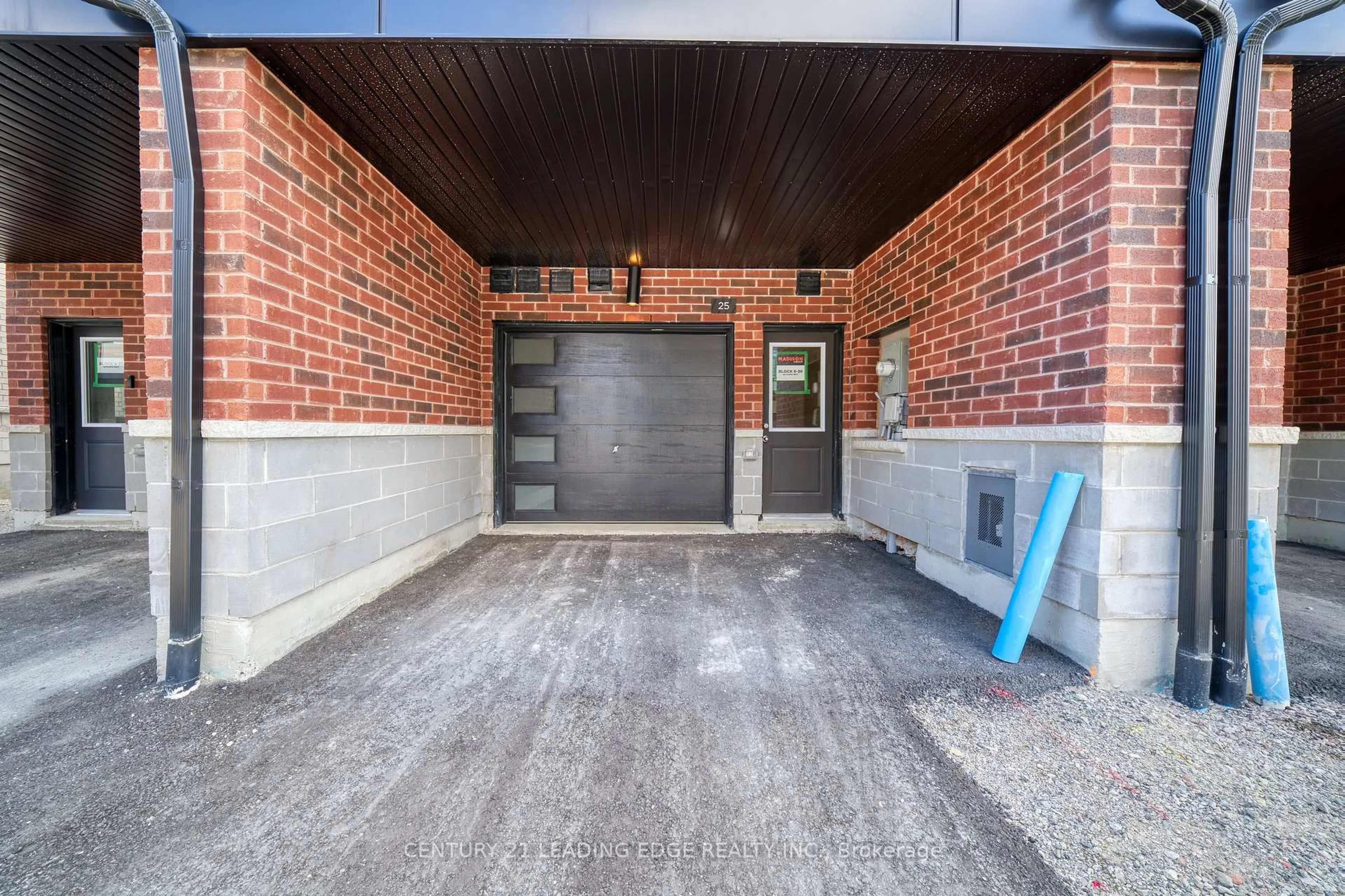Unknown for 25 Pluto Way, Whitby Ontario L1M 0G2
