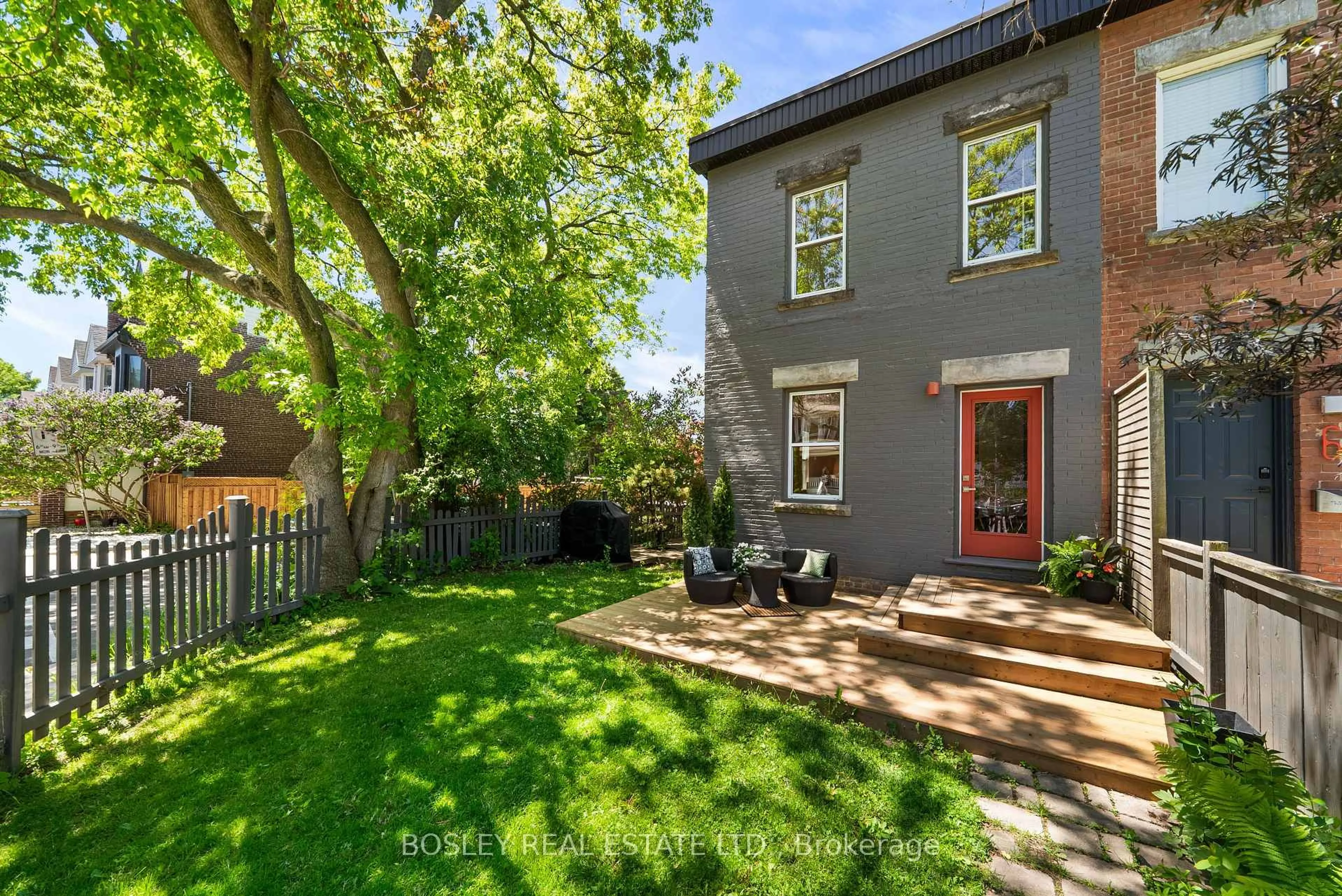Unknown for 16 Dorothy St, Toronto Ontario M4L 0A3