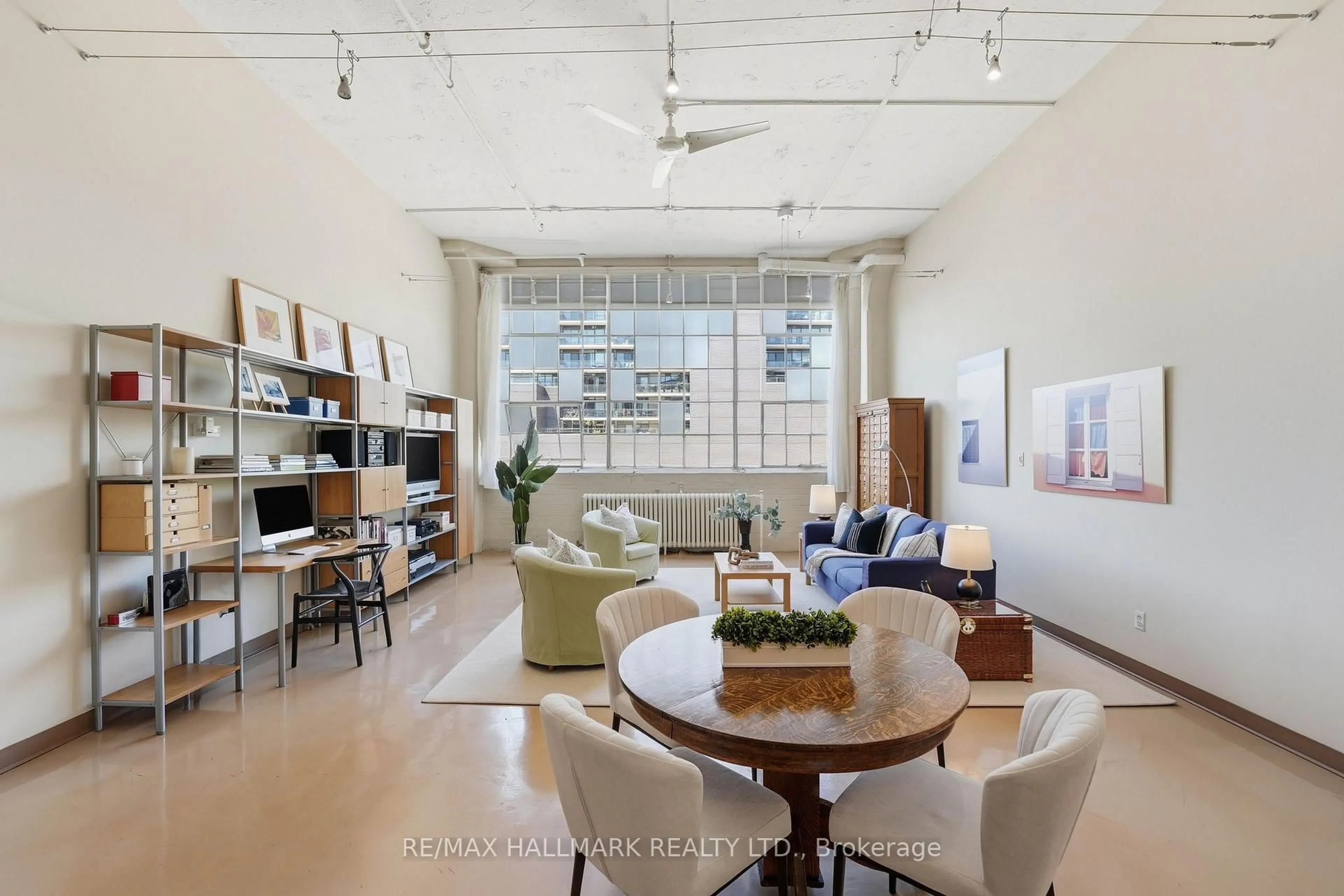 Unknown for 245 Carlaw Ave #203, Toronto Ontario M4M 2S6