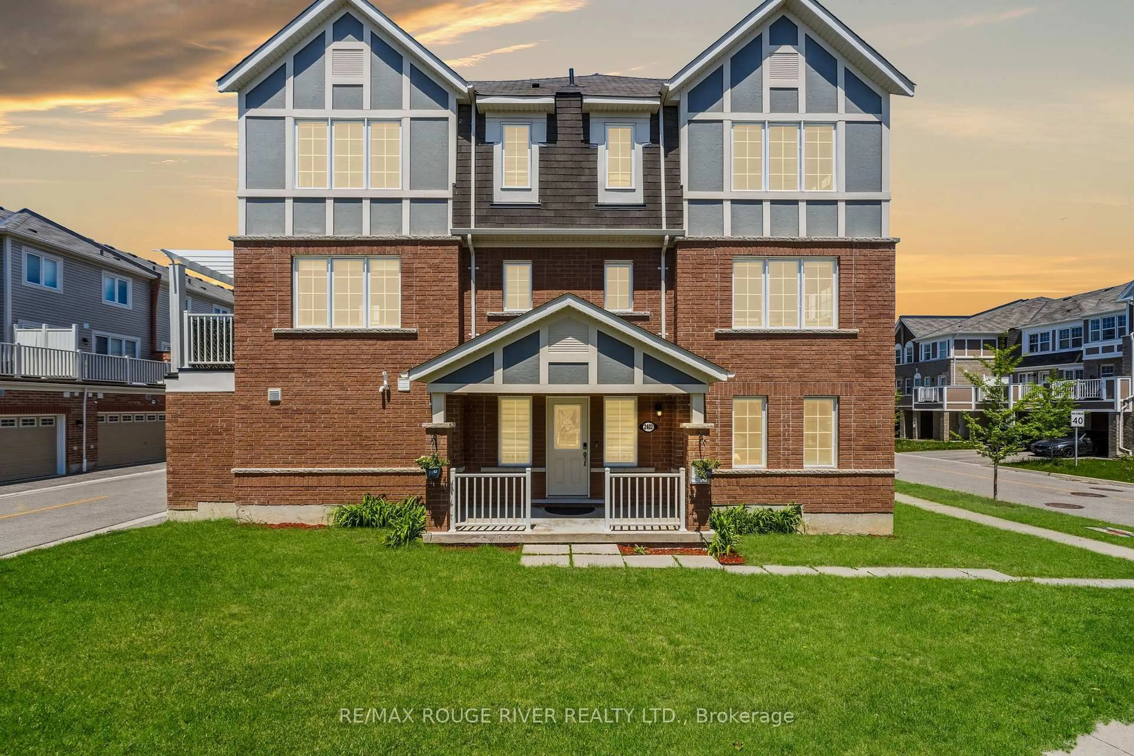 Home with brick exterior material, building for 2402 Fall Harvest Cres, Pickering Ontario L1X 0G2