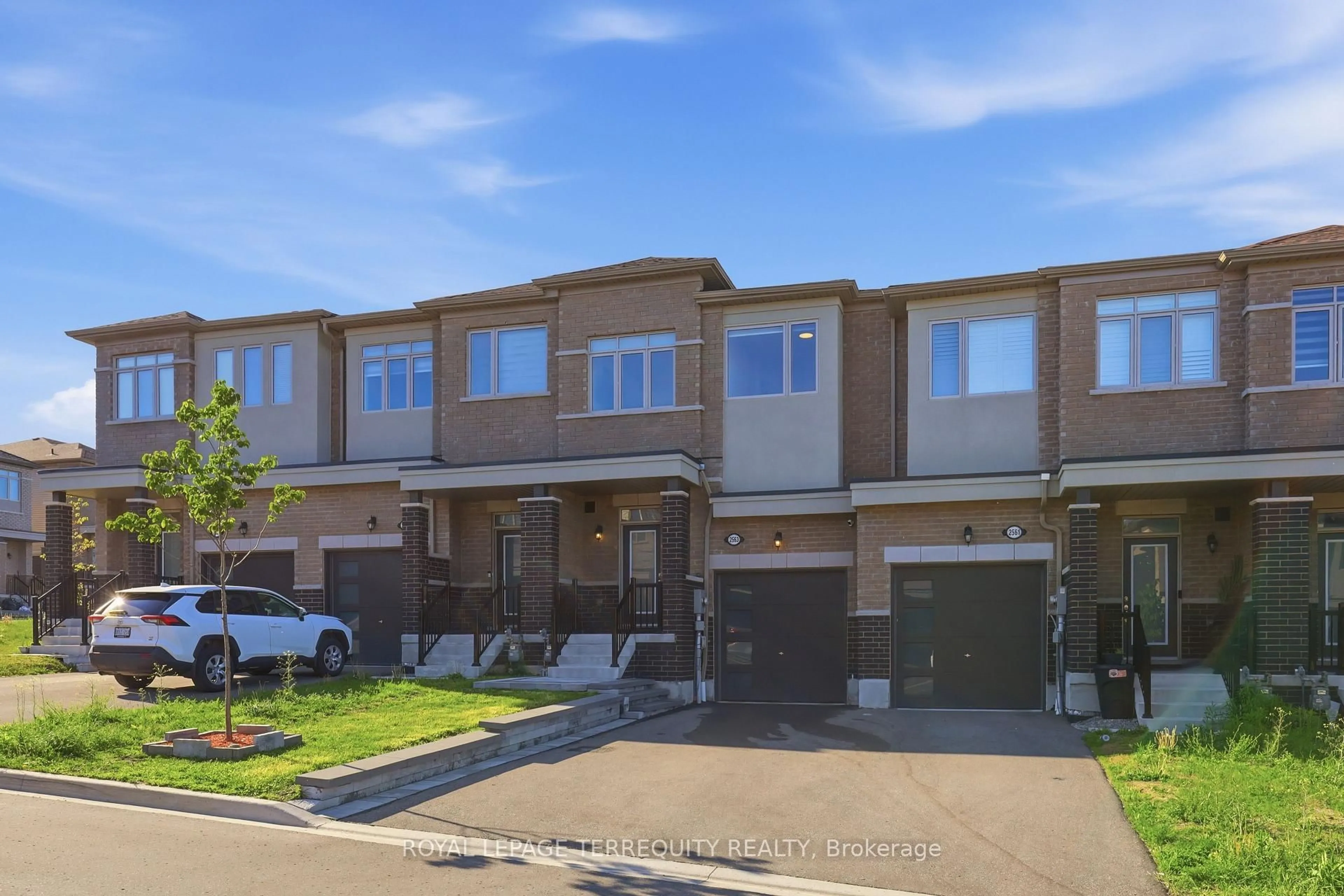 Unknown for 2563 Winter Words Dr, Oshawa Ontario L1L 0S9
