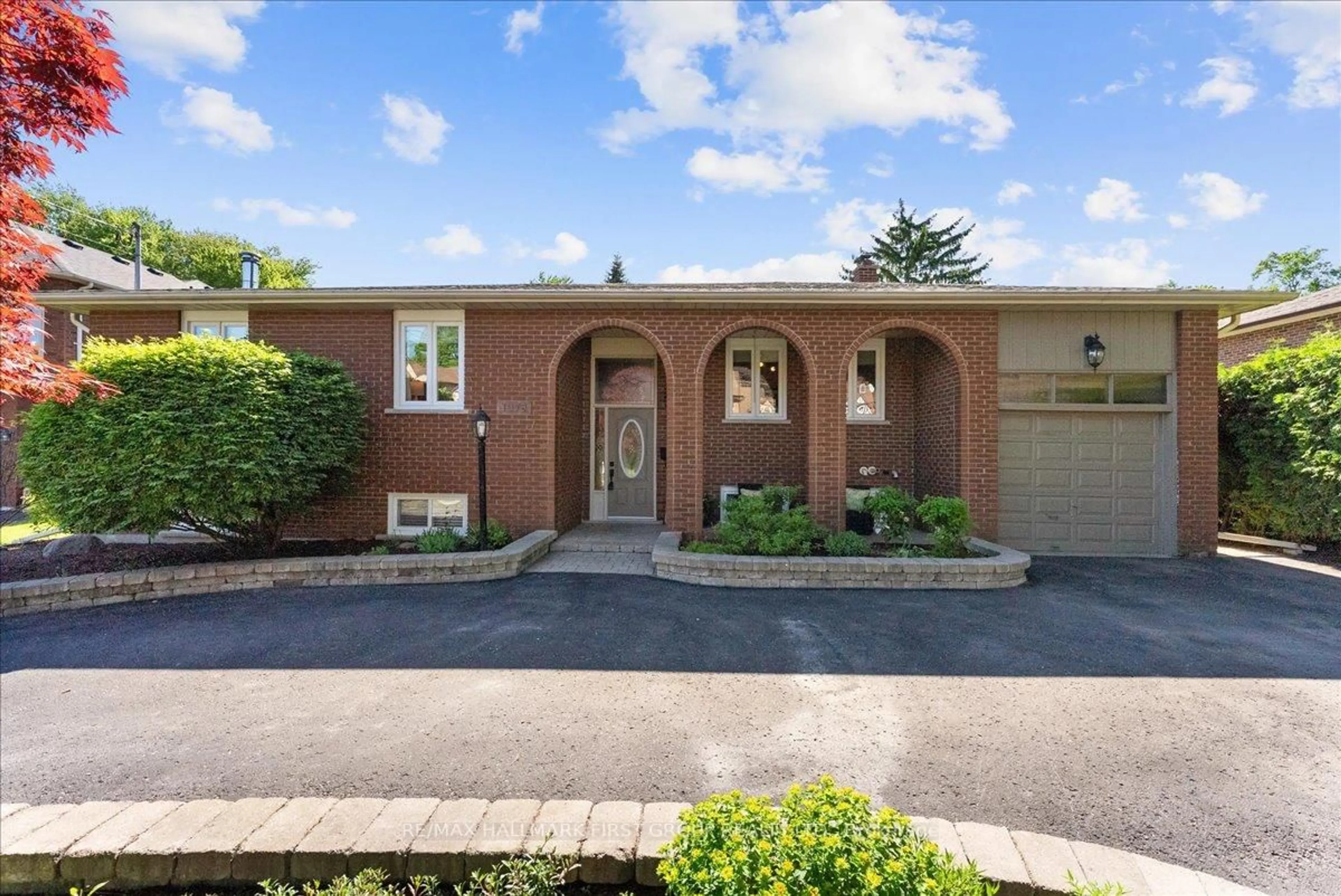 Home with brick exterior material, street for 1978 Fairport Rd, Pickering Ontario L1V 1T4