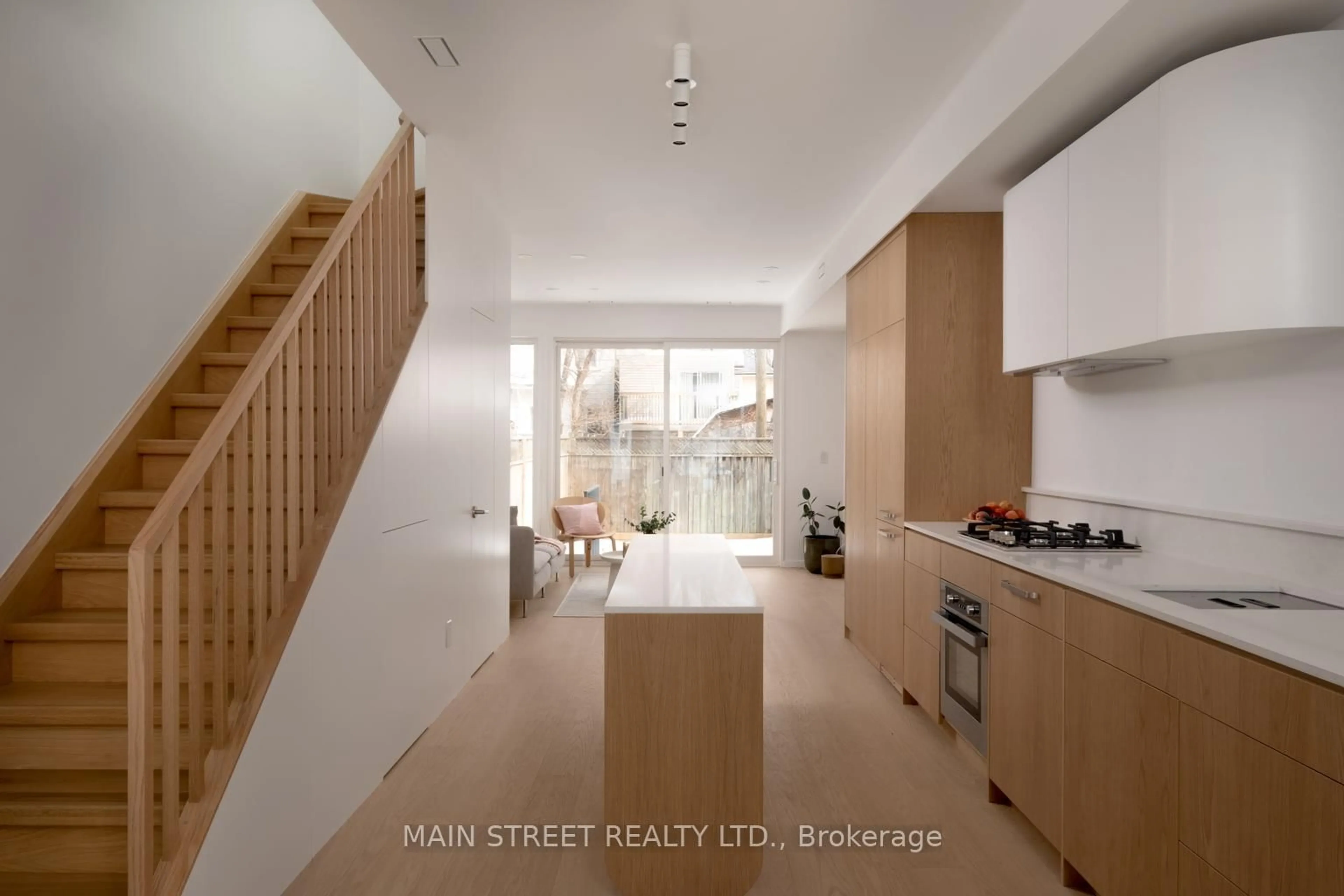 Contemporary kitchen, unknown for 523 Craven Rd, Toronto Ontario M4L 2Z6