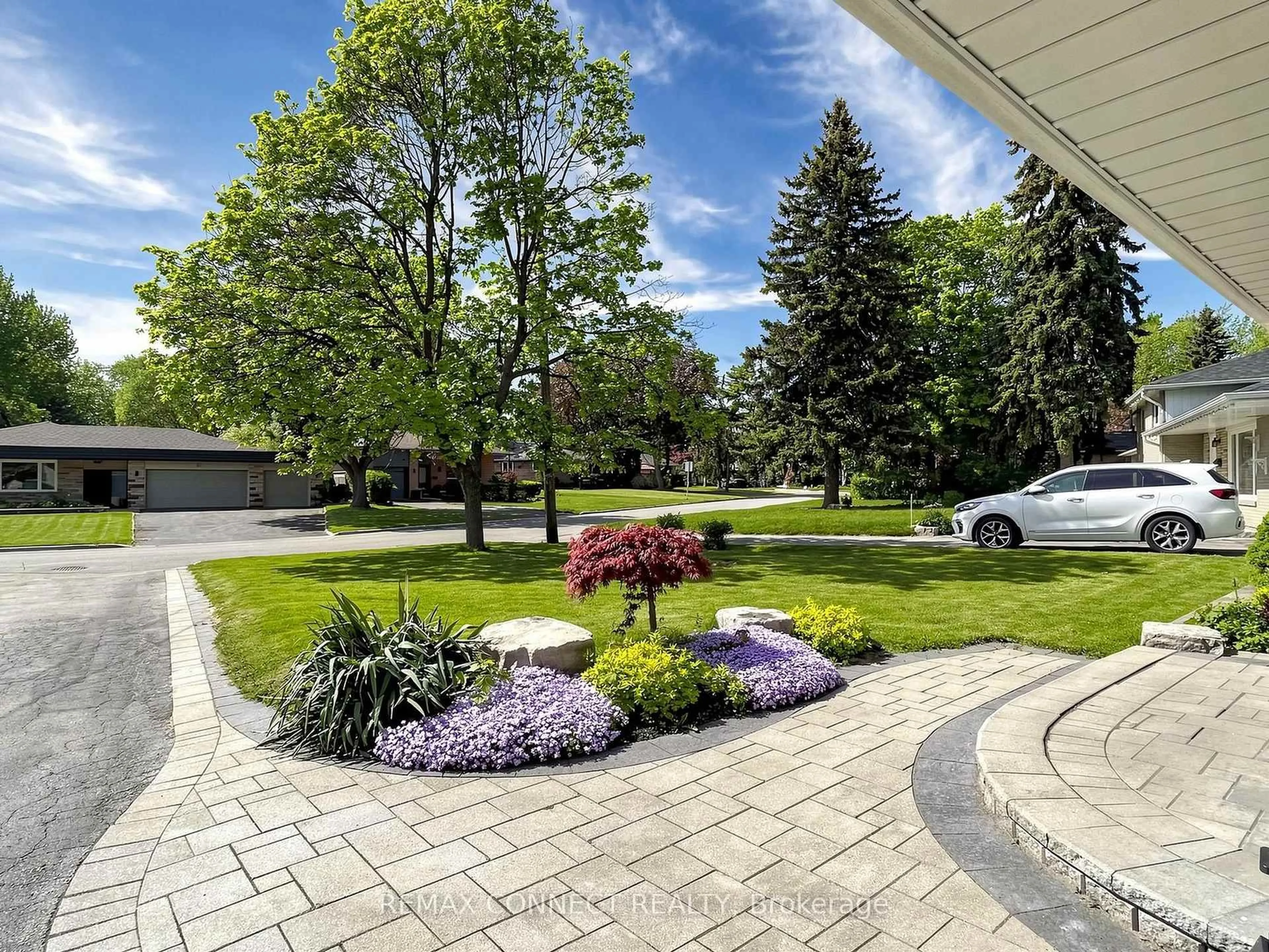 Patio, street for 58 Ravine Park Cres, Toronto Ontario M1C 2M4
