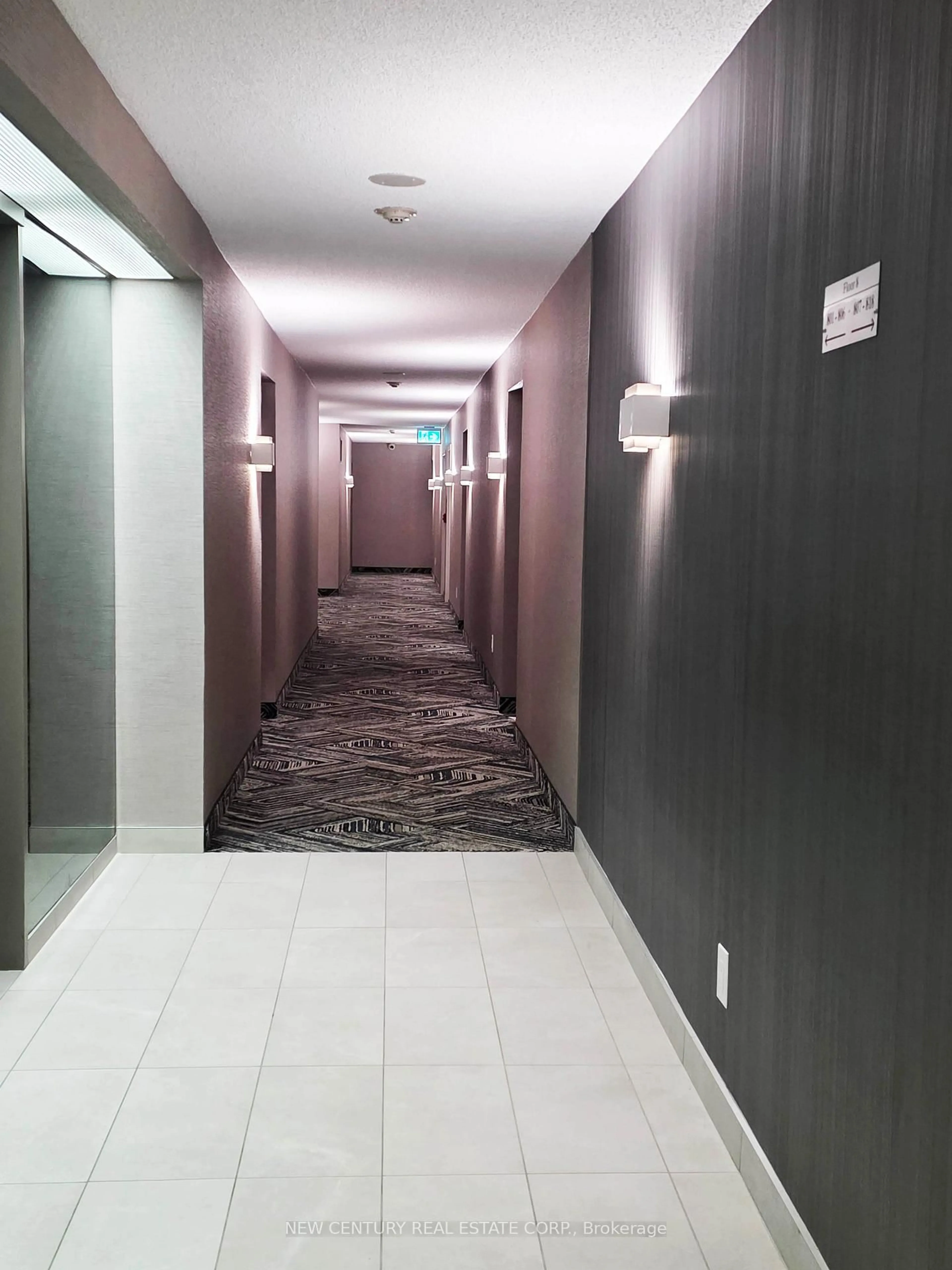 Indoor foyer for 1470 Midland Ave #801, Toronto Ontario M1P 4Z4