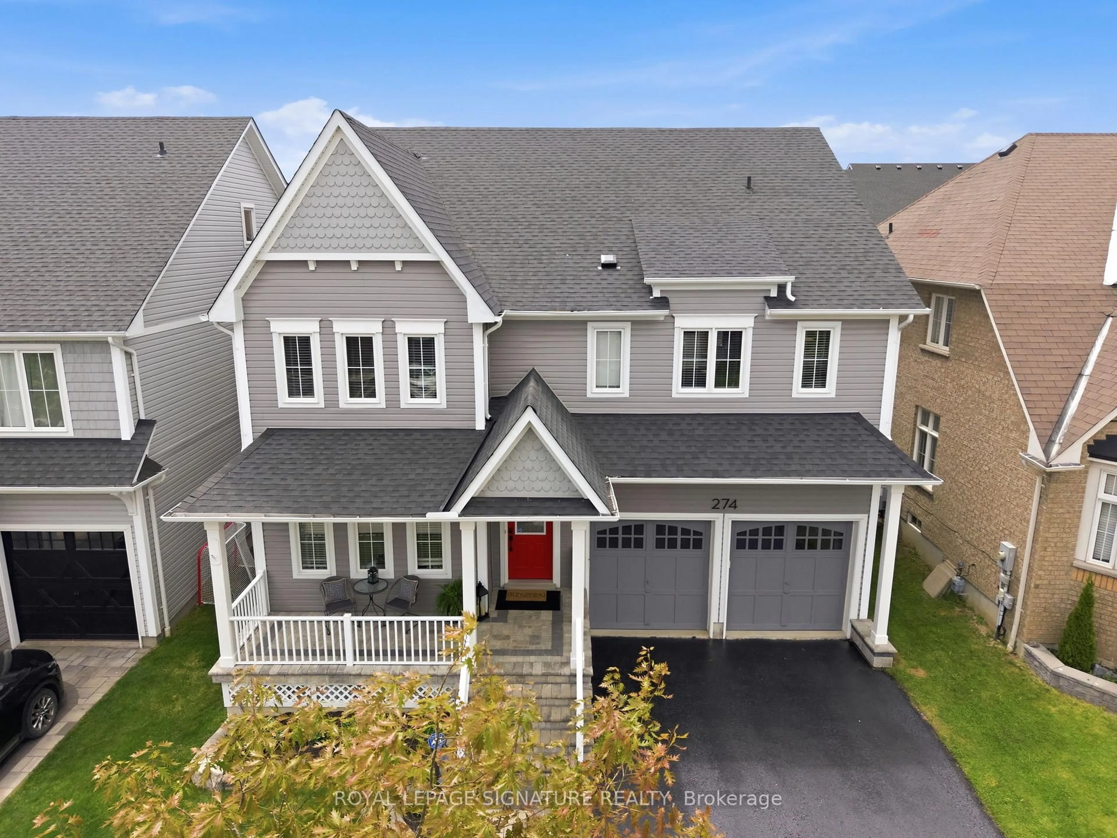 A pic from outside/outdoor area/front of a property/back of a property/a pic from drone, street for 274 Montgomery Ave, Whitby Ontario L1M 0B6