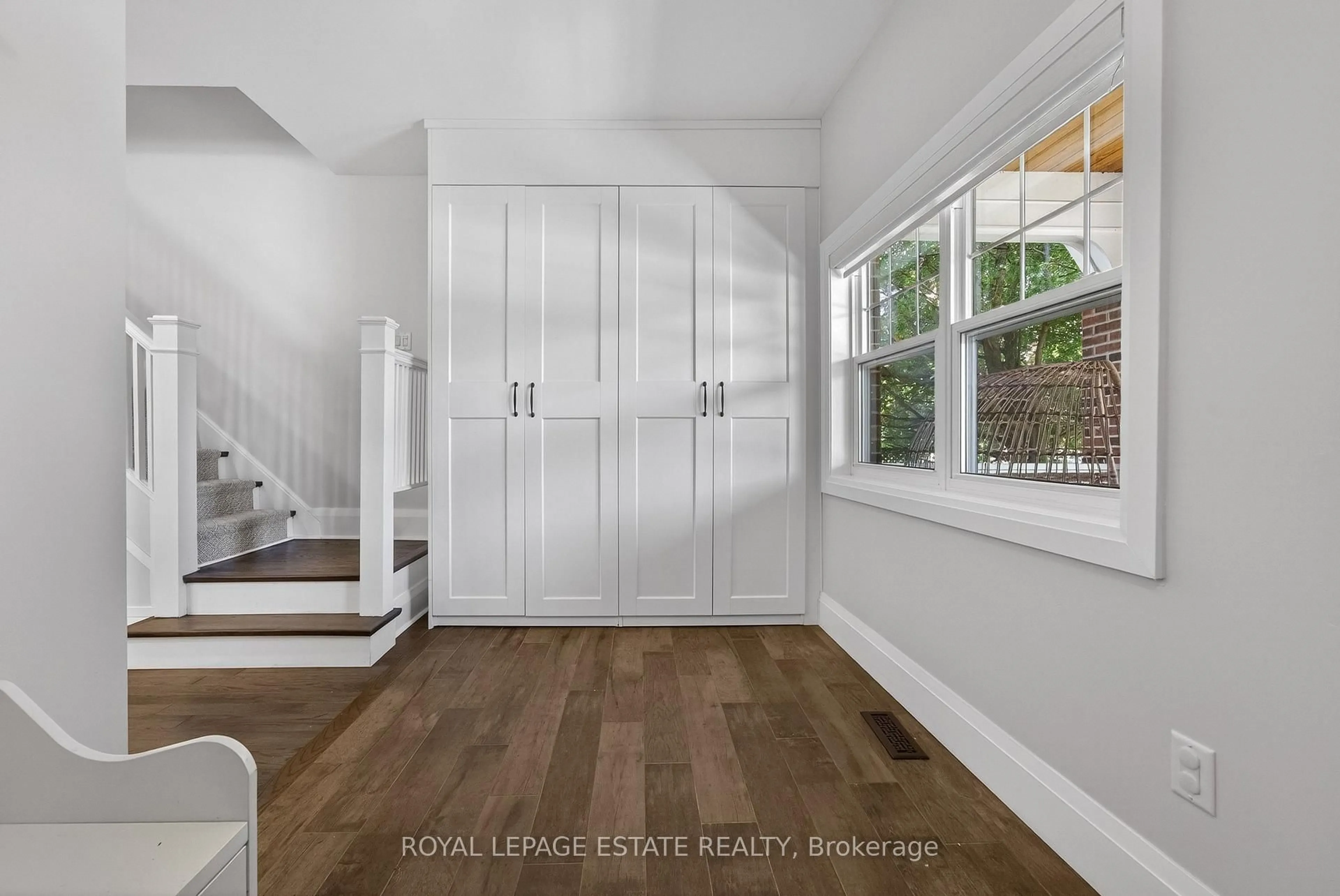 Indoor entryway for 148 Scarboro Cres, Toronto Ontario M1M 2J4