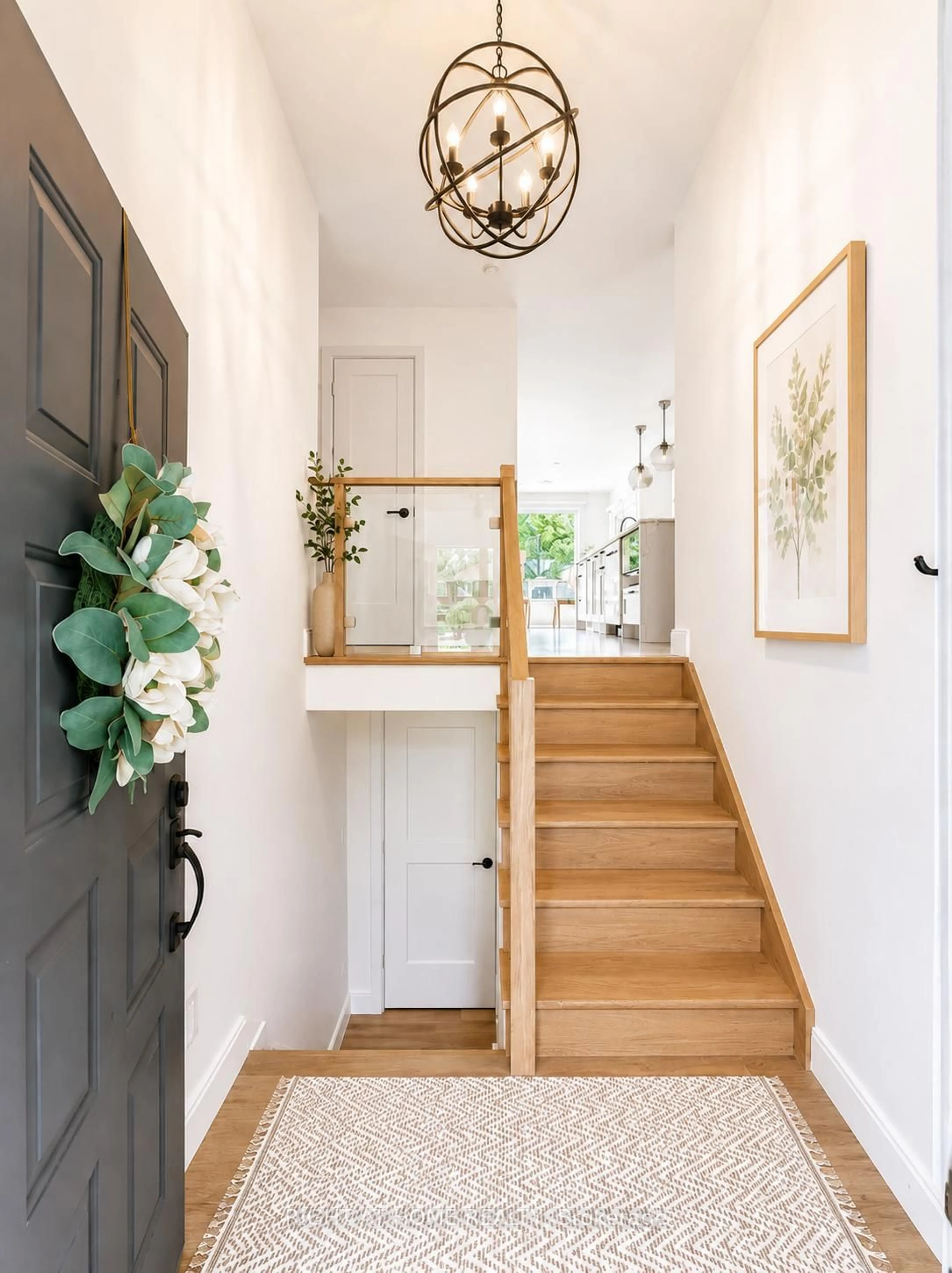 Indoor entryway for 357 Dickens Dr, Oshawa Ontario L1K 1N4