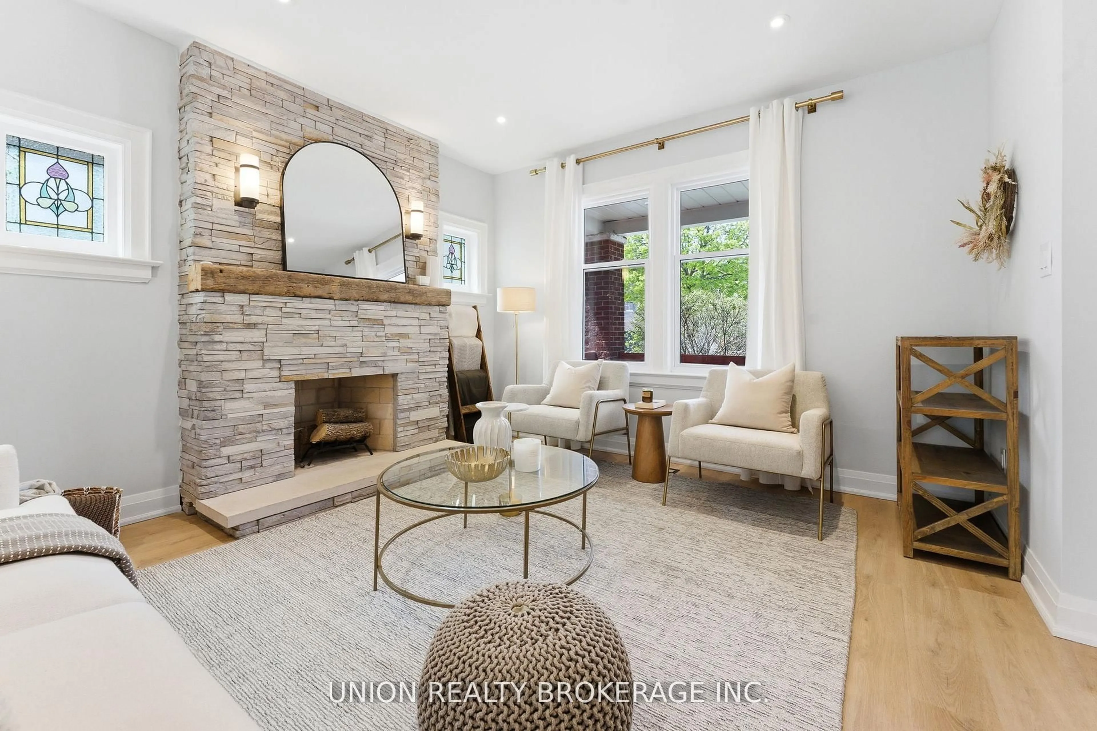 Living room with furniture, unknown for 65 Harding Blvd, Toronto Ontario M1N 3C8