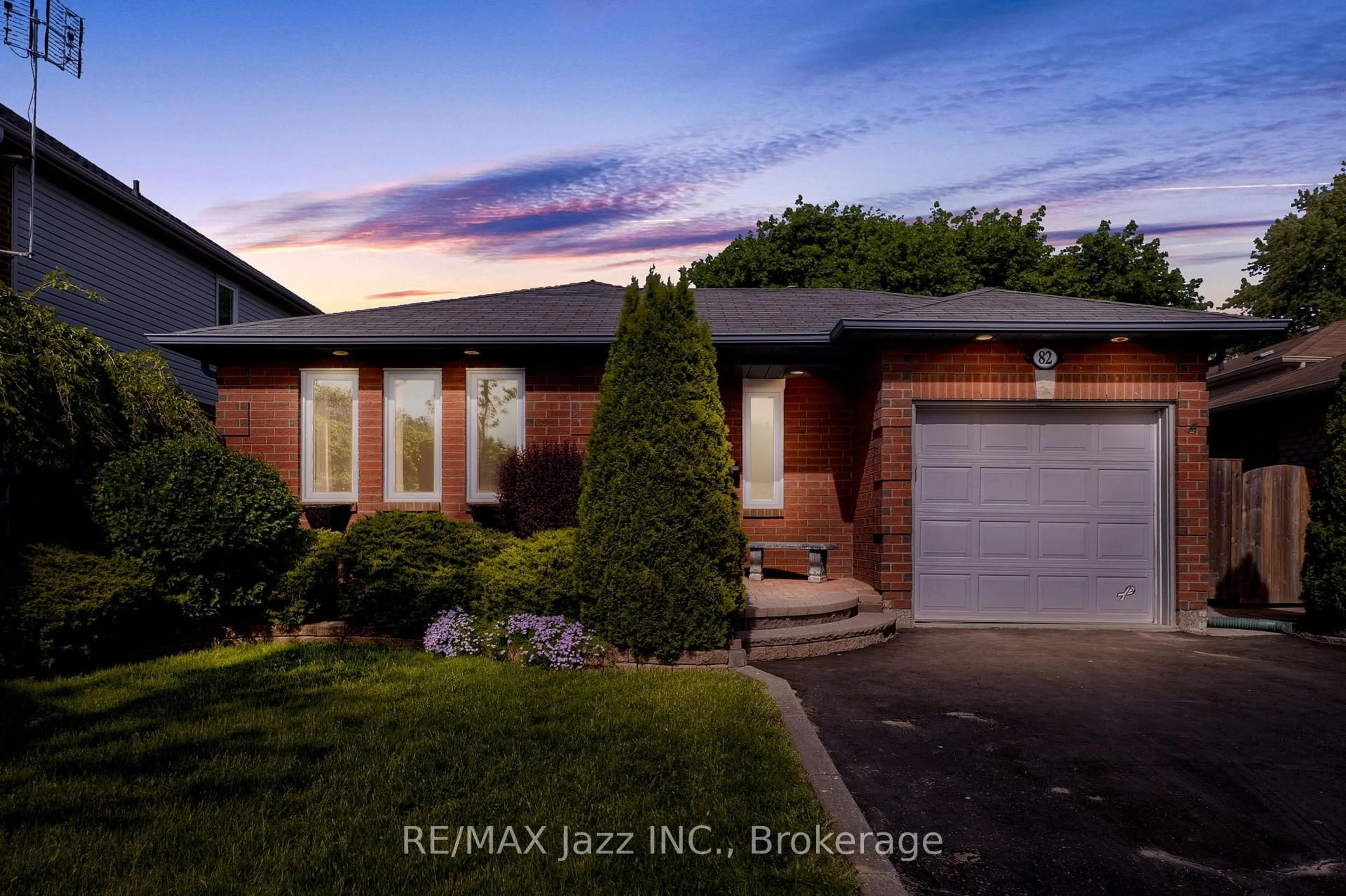 Home with brick exterior material, street for 82 Mcmann Cres, Clarington Ontario L1E 2W9