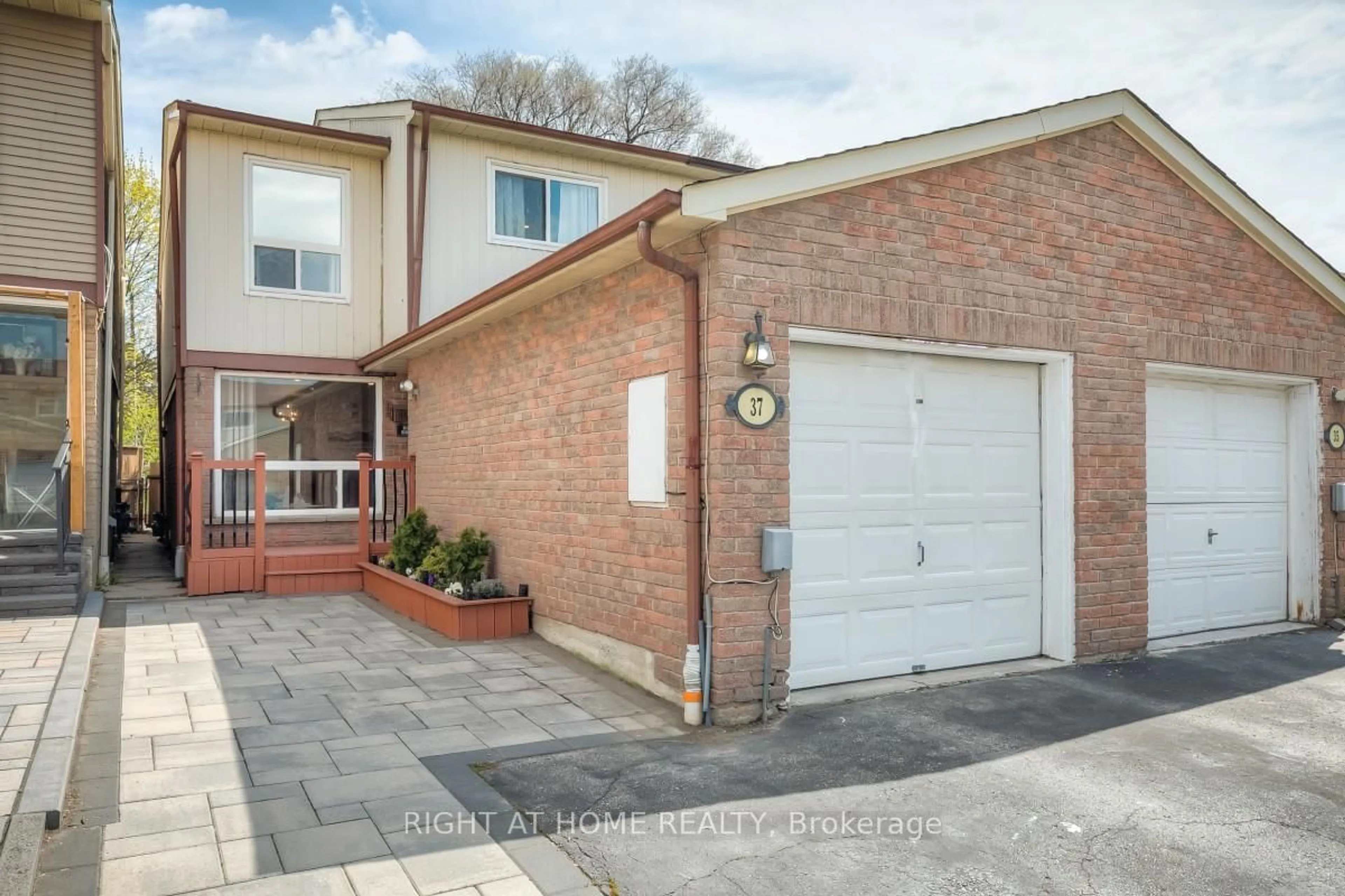 Unknown for 37 McKnight Dr, Toronto Ontario M1B 2Z4