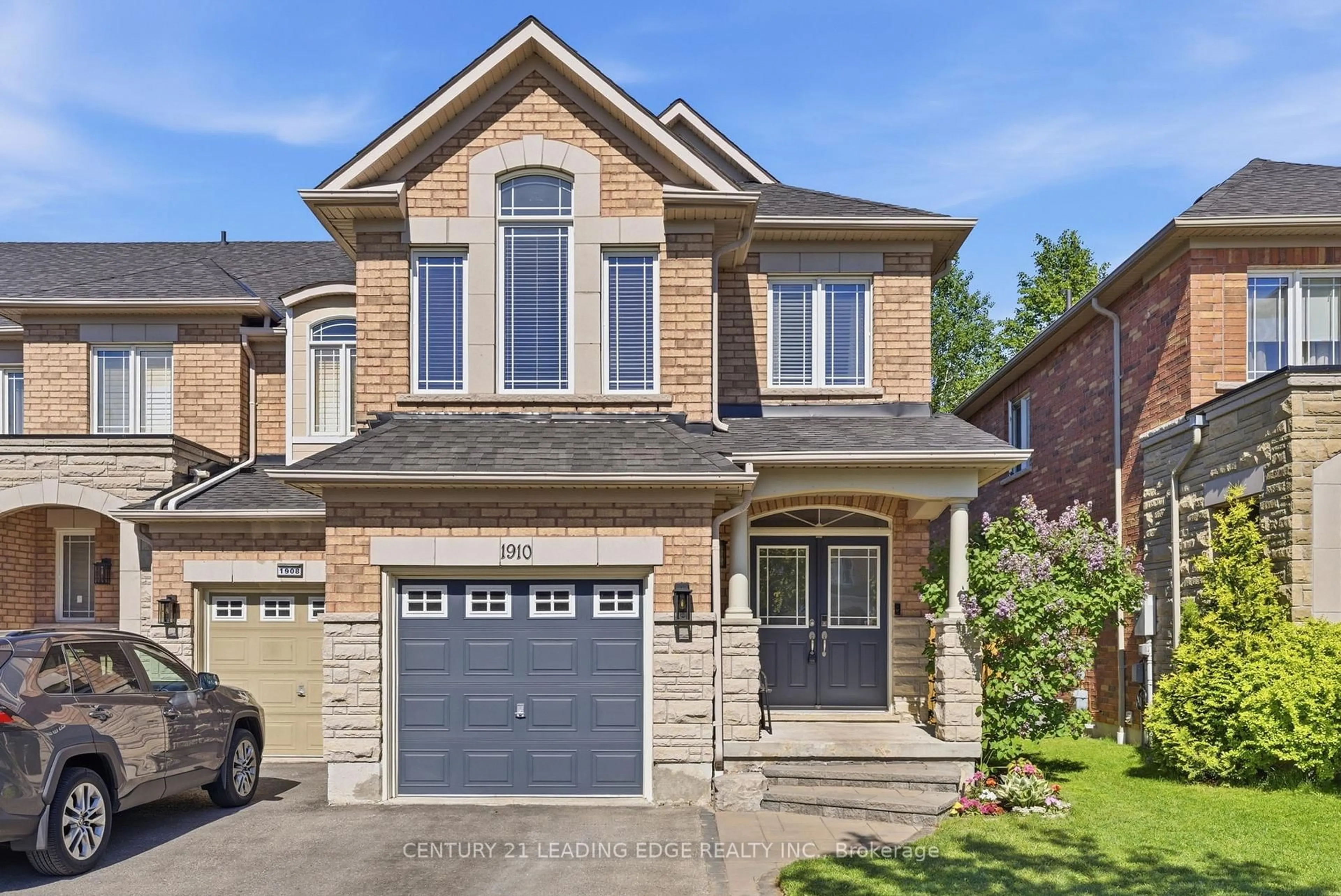 Home with brick exterior material, street for 1910 Calvington Dr, Pickering Ontario L1V 0B3