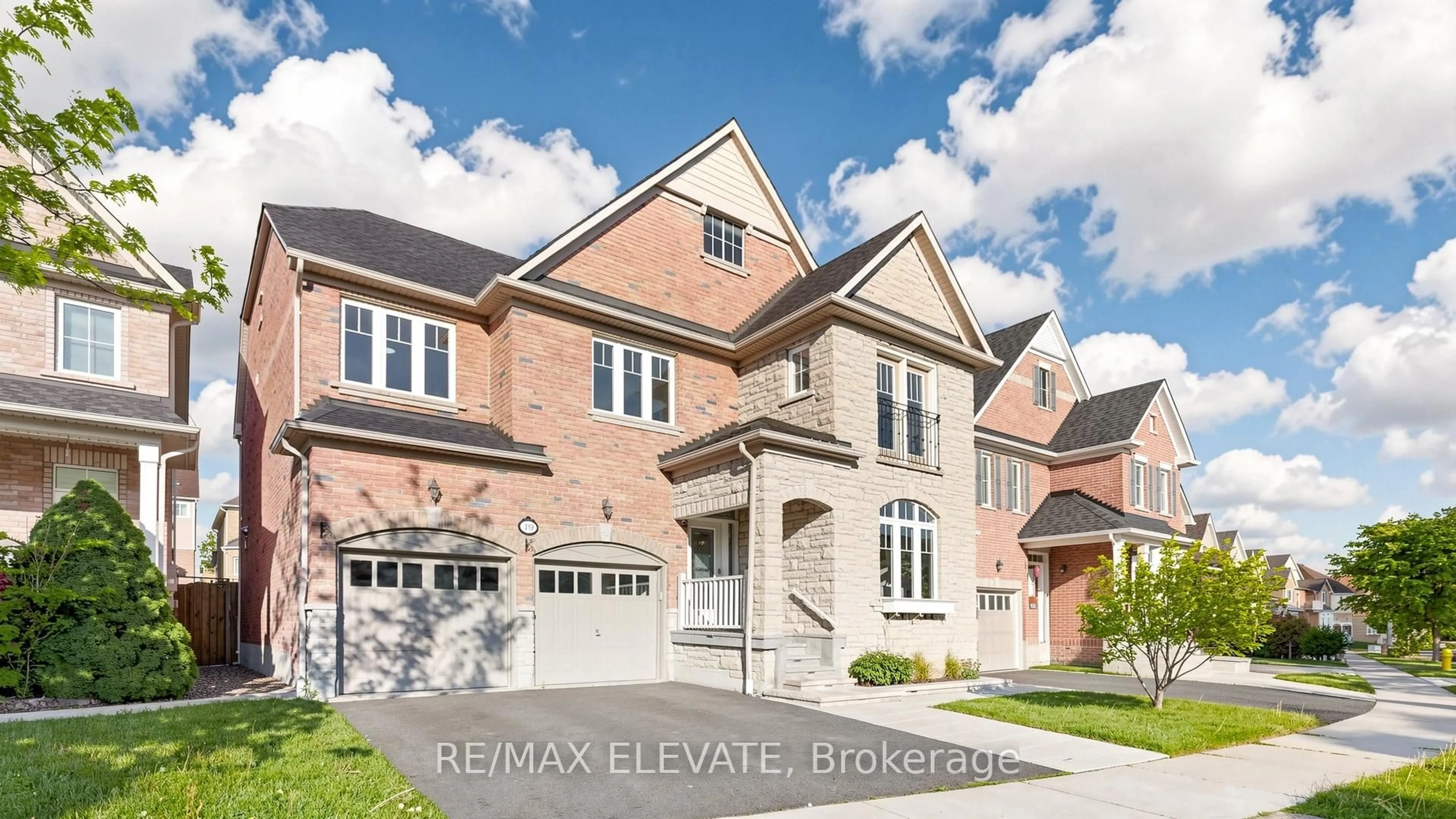 Home with brick exterior material, street for 19 Weatherby Ave, Ajax Ontario L1Z 1R7
