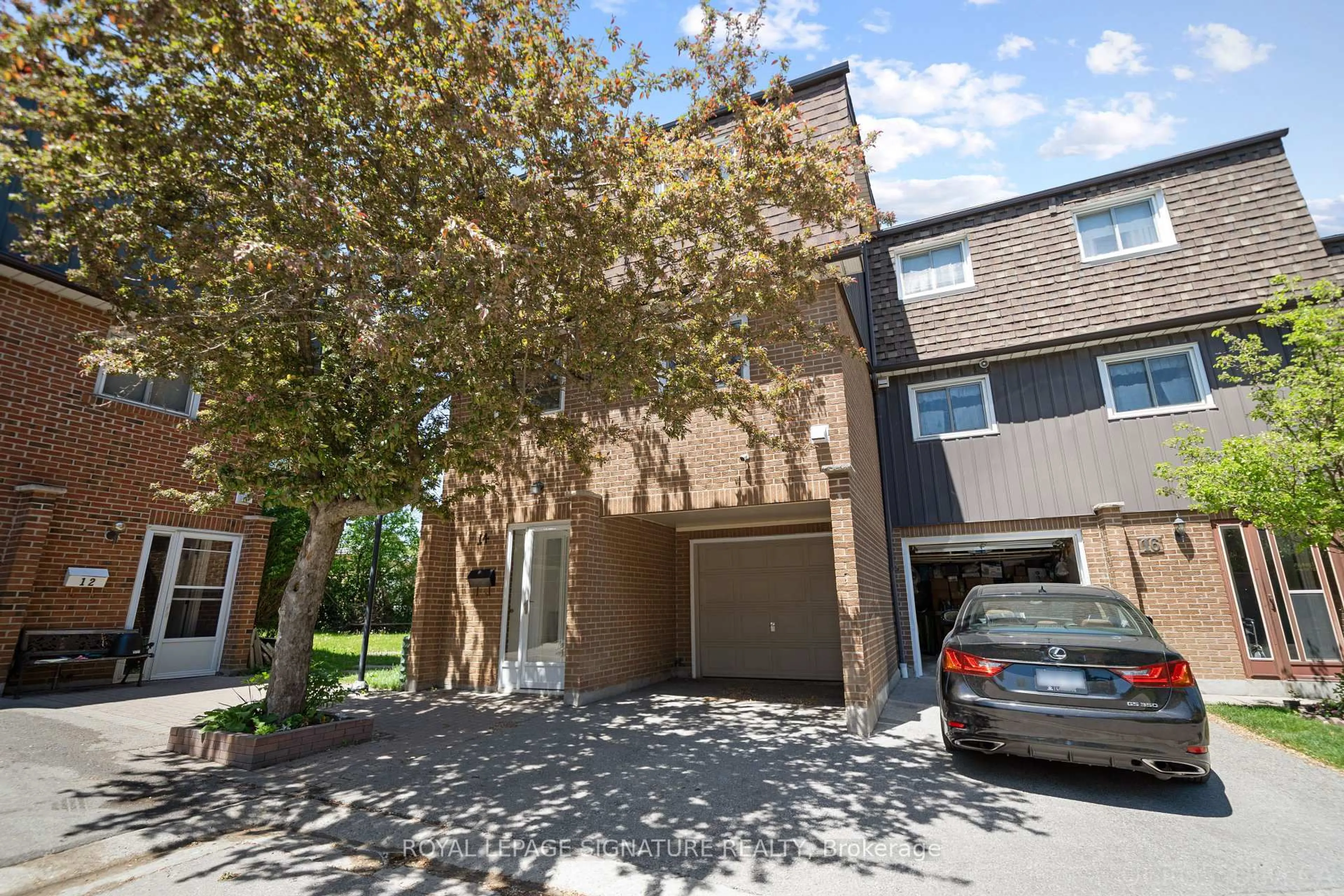 A pic from outside/outdoor area/front of a property/back of a property/a pic from drone, street for 3100 Kingston Rd #14, Toronto Ontario M1M 3T4