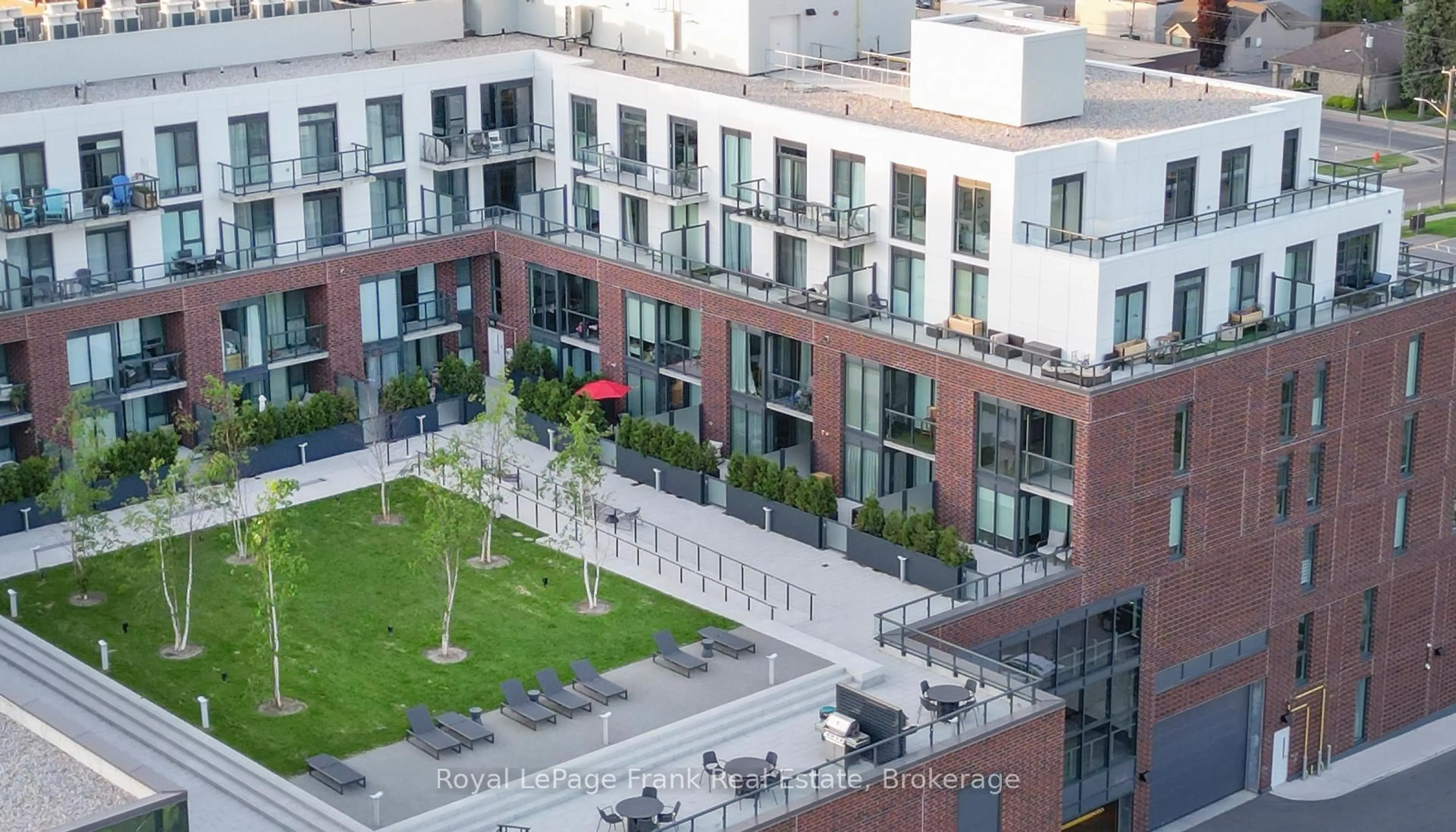 A pic from outside/outdoor area/front of a property/back of a property/a pic from drone, city buildings view from balcony for 201 Brock St #604, Whitby Ontario L1N 4K2