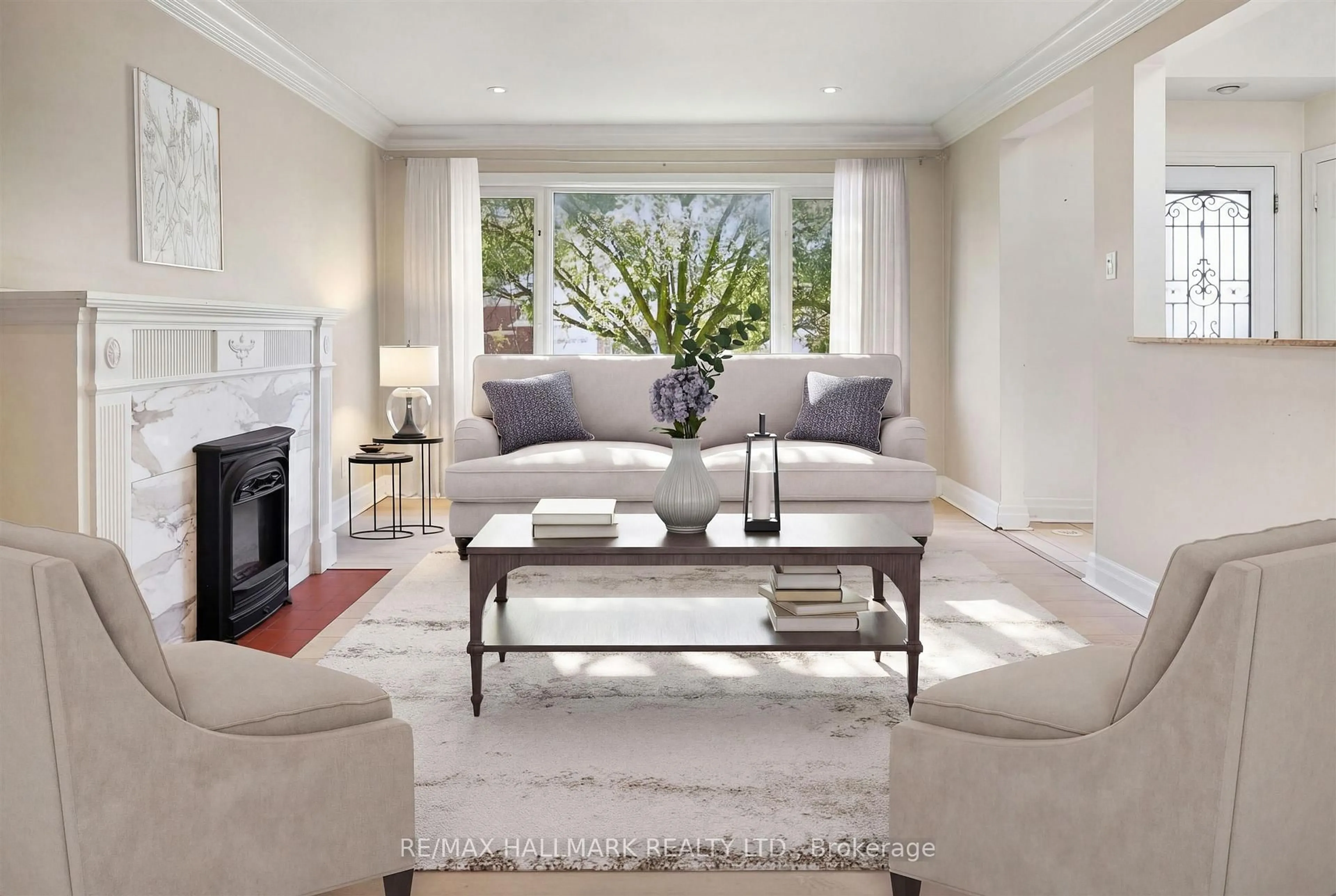 Living room with furniture, unknown for 34 Clonmore Dr, Toronto Ontario M1N 1X5