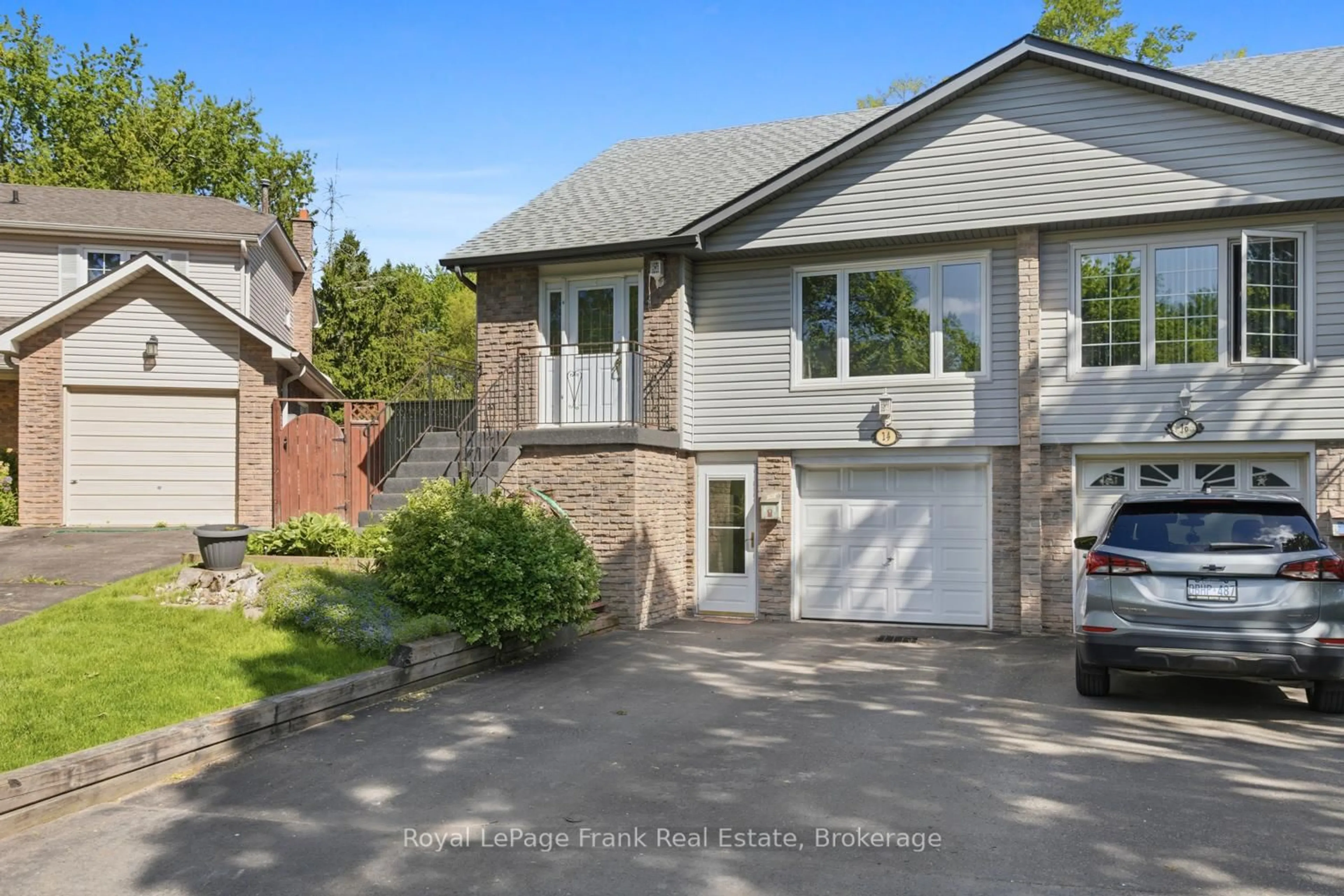 Unknown for 14 Beecroft Crt, Whitby Ontario L1P 1C7