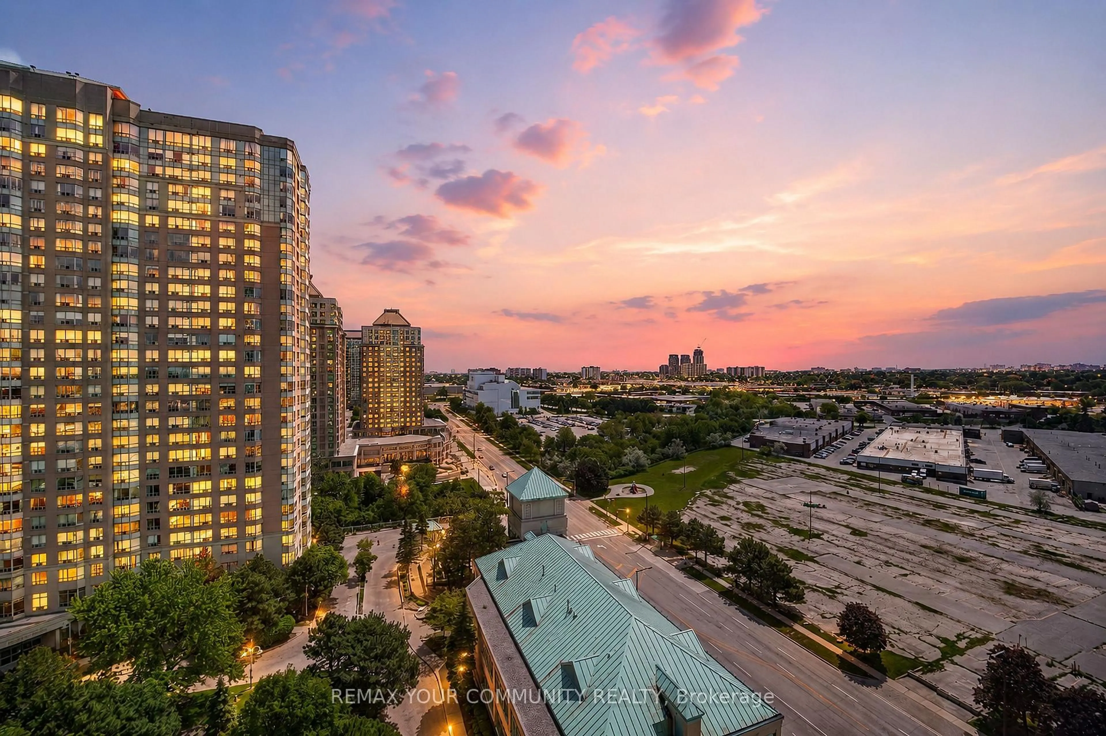 A pic from outside/outdoor area/front of a property/back of a property/a pic from drone, city buildings view from balcony for 68 Corporate Dr #1730, Toronto Ontario M1H 3H3