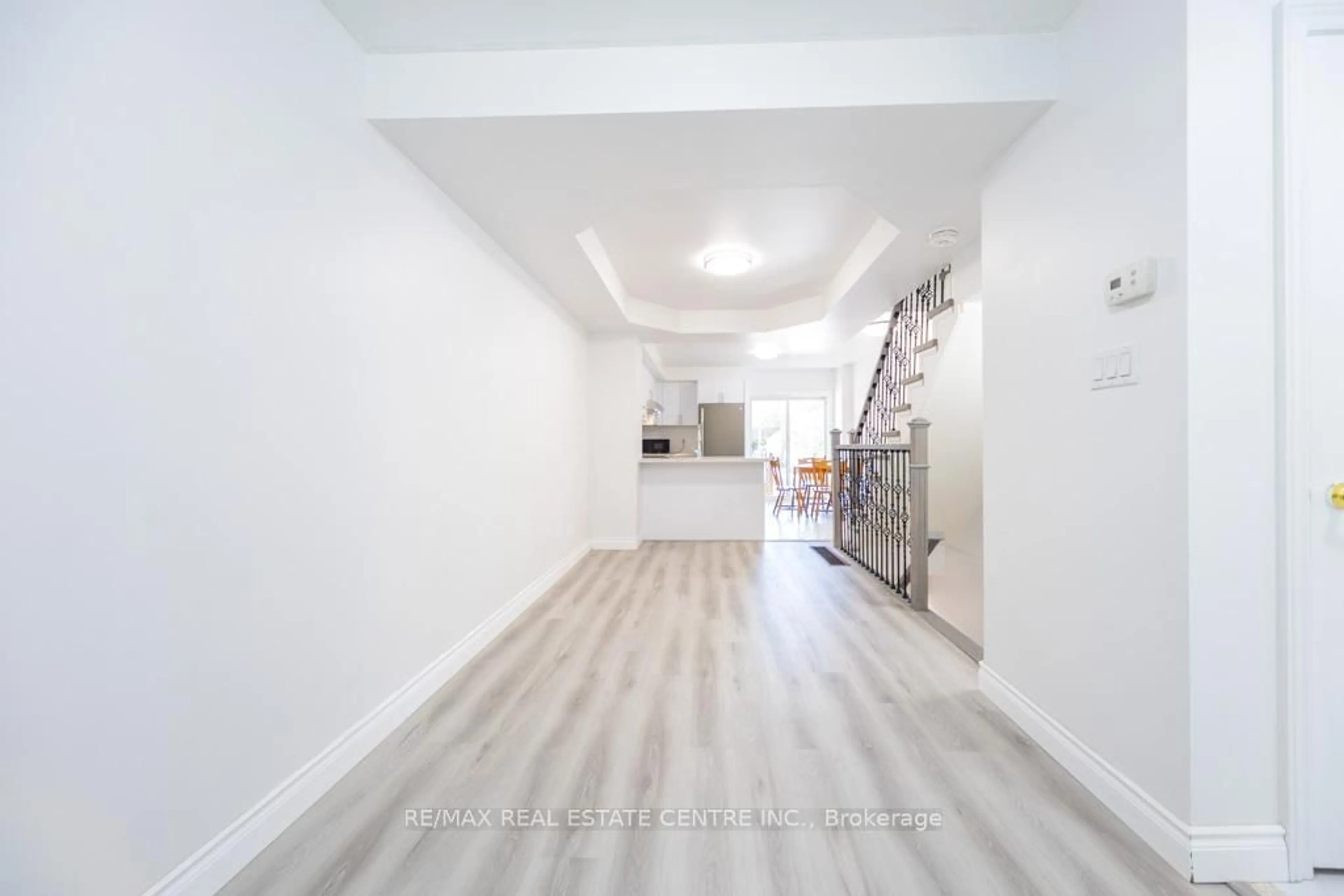A pic of a room for 123 Enderby Rd, Toronto Ontario M4E 3W5