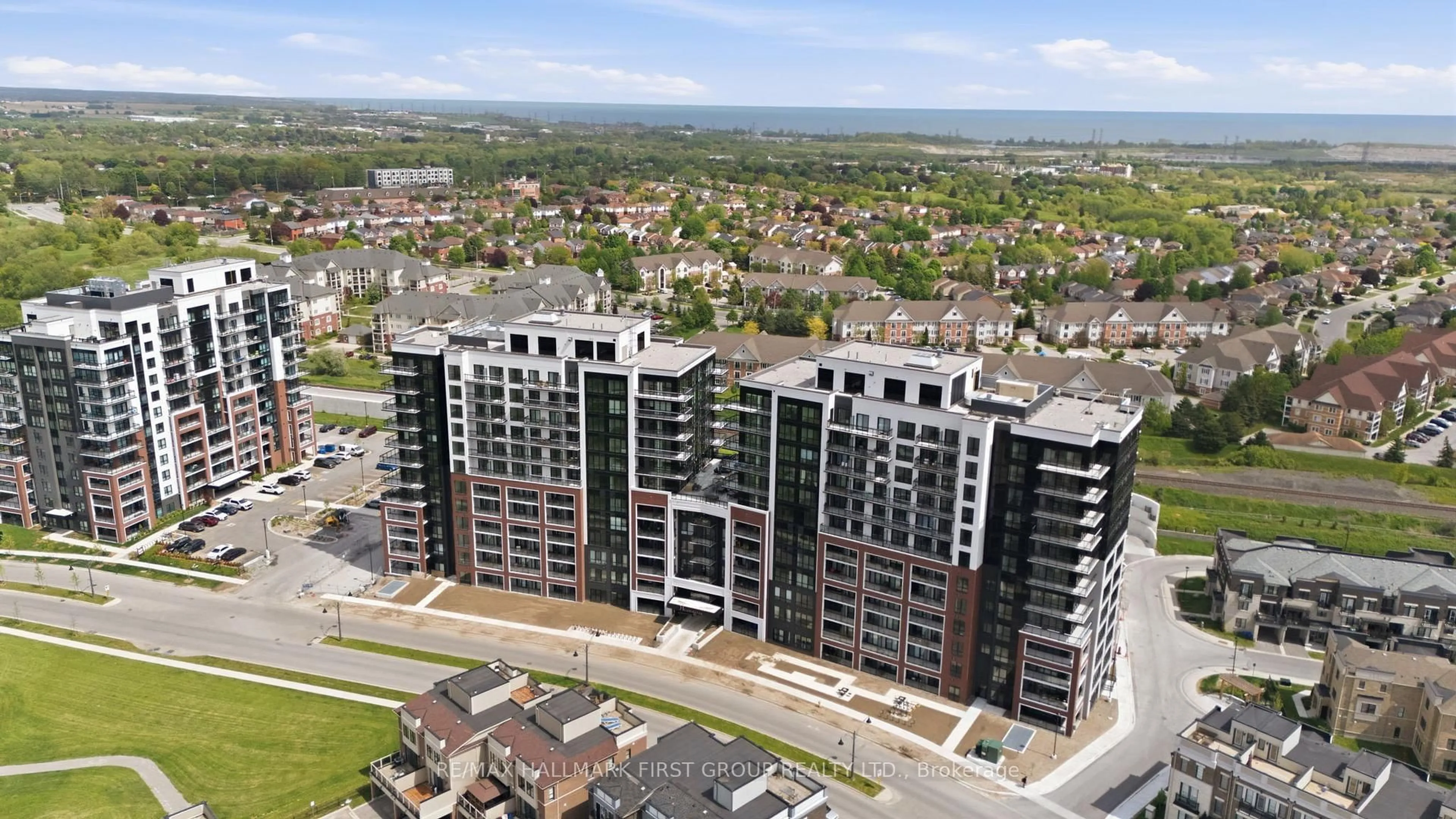 A pic from outside/outdoor area/front of a property/back of a property/a pic from drone, unknown for 51 Clarington Blvd #902, Clarington Ontario L1C 0H6