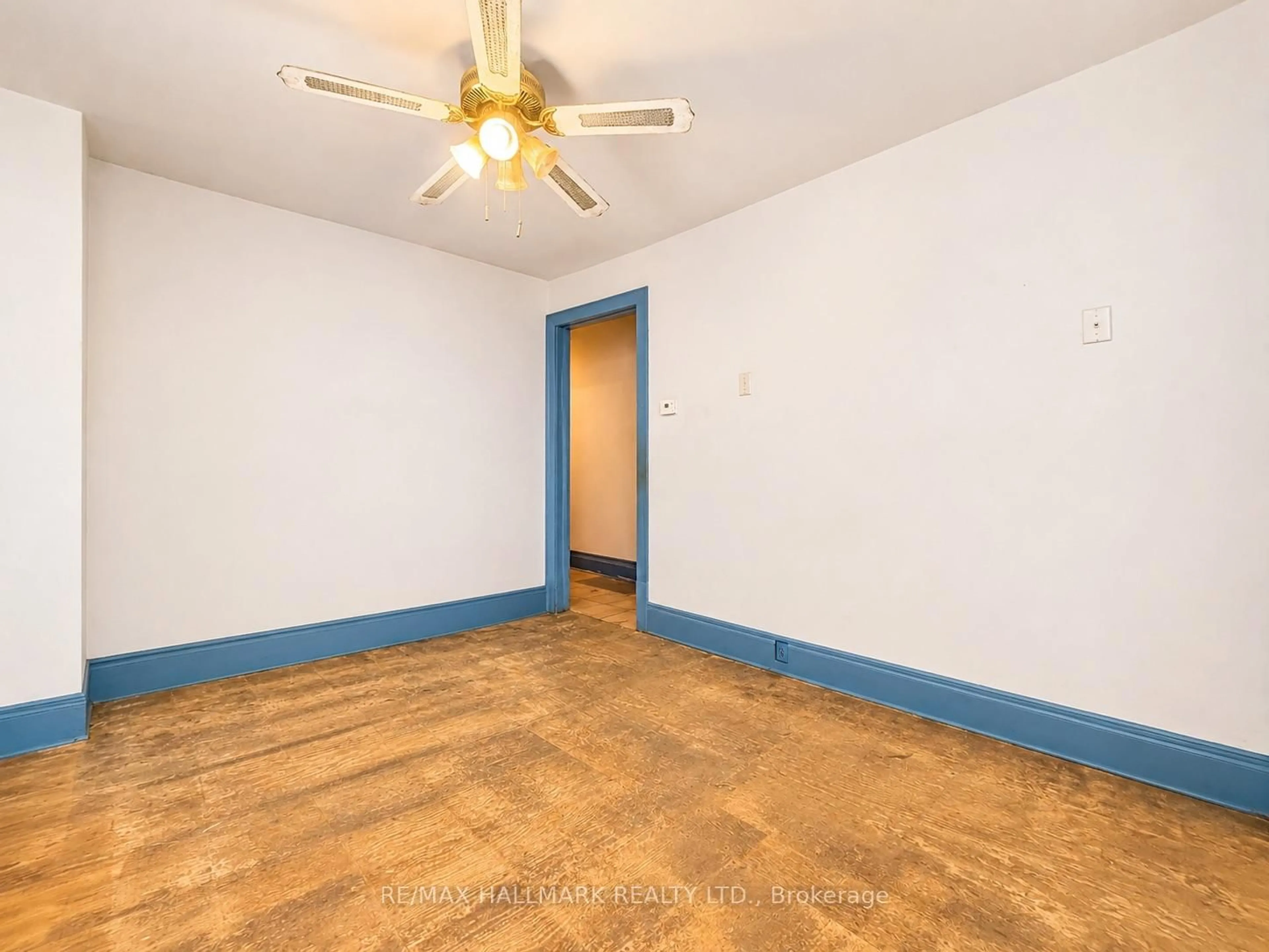 A pic of a room for 71 Boulton Ave, Toronto Ontario M4M 2J4