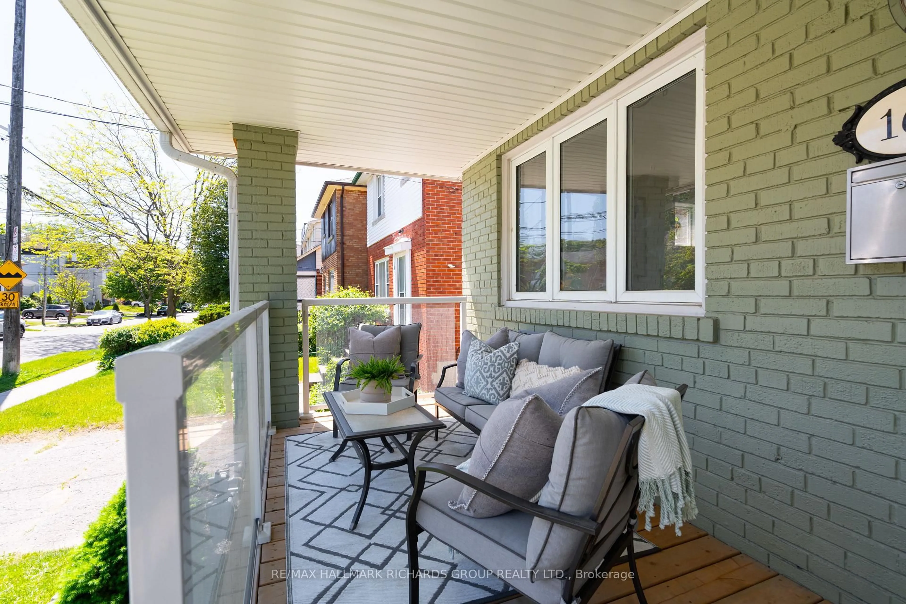 Patio, street for 168 Blantyre Ave, Toronto Ontario M1N 2R5