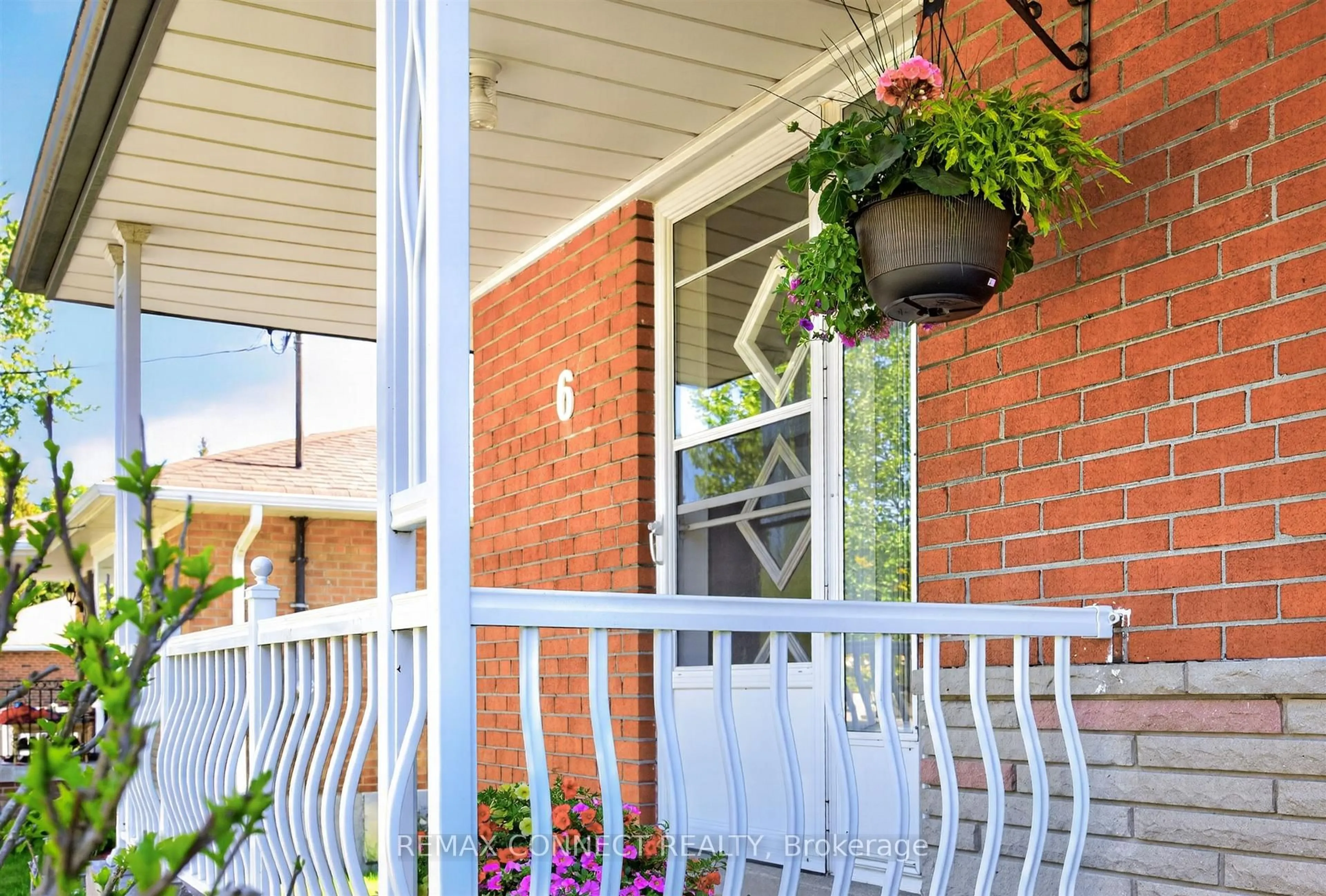 Patio, street for 6 Faraday Dr, Toronto Ontario M1H 2S1