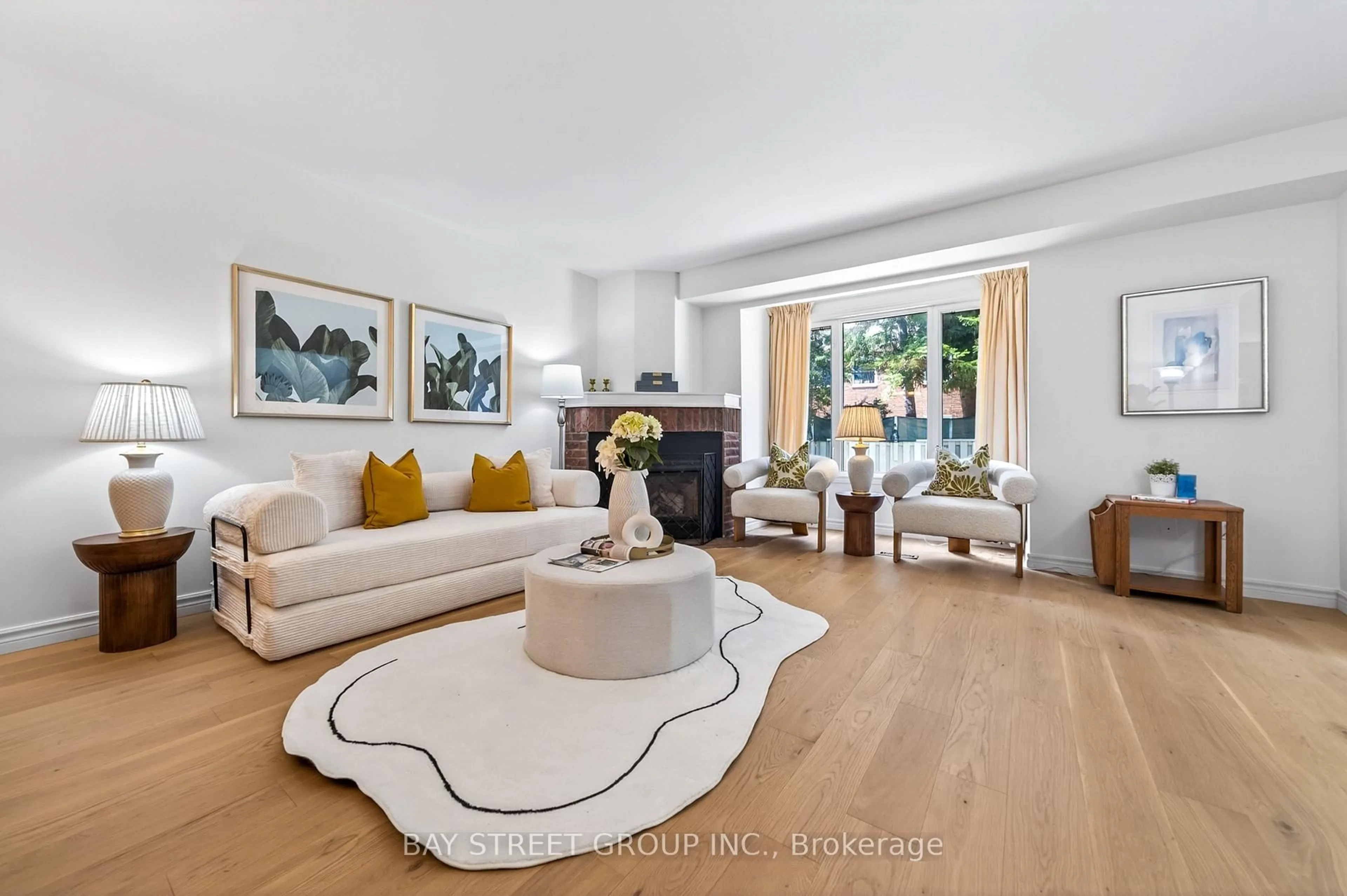Living room with furniture, unknown for 145 Sandyhook Sq, Toronto Ontario M1W 3N6