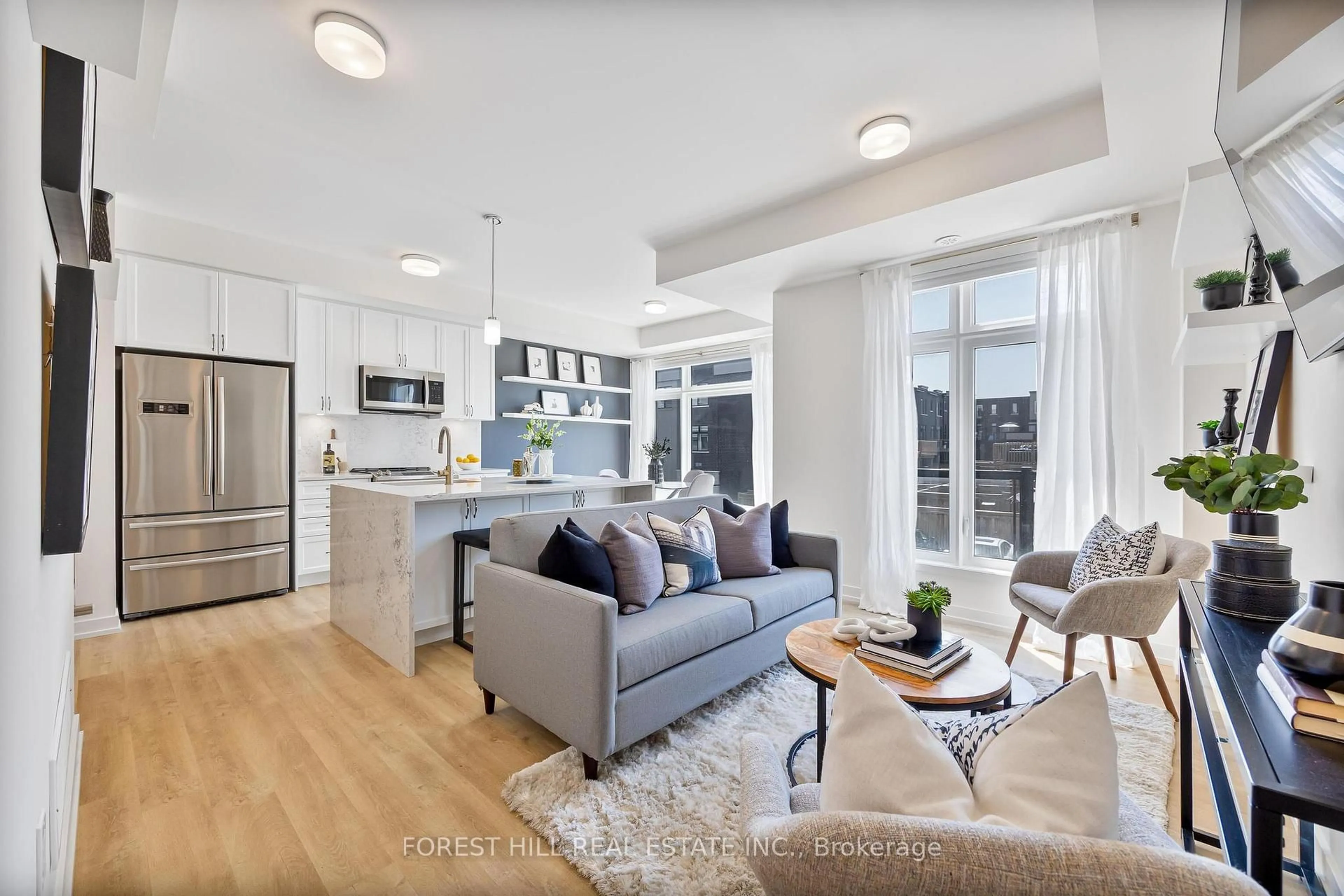 Open concept kitchen, unknown for 2550 Castlegate Crossing #409, Pickering Ontario L1H 0H6
