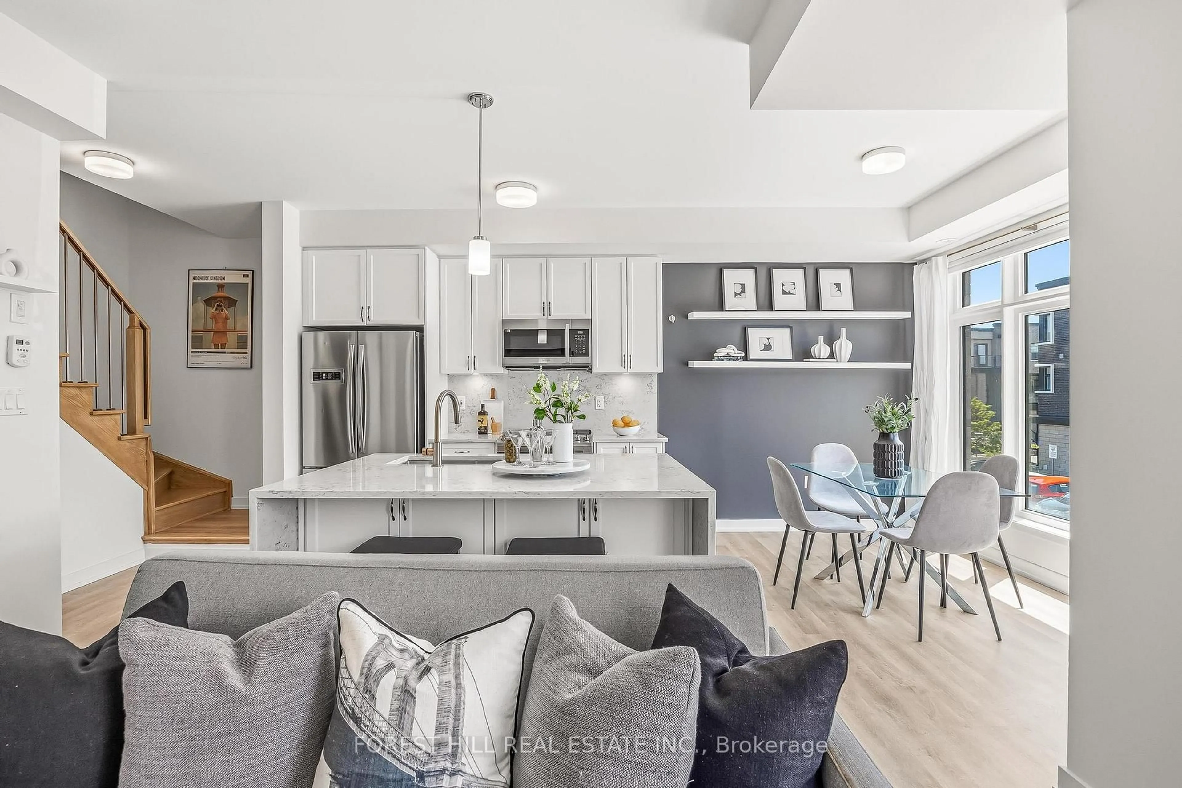Open concept kitchen, unknown for 2550 Castlegate Crossing #409, Pickering Ontario L1H 0H6
