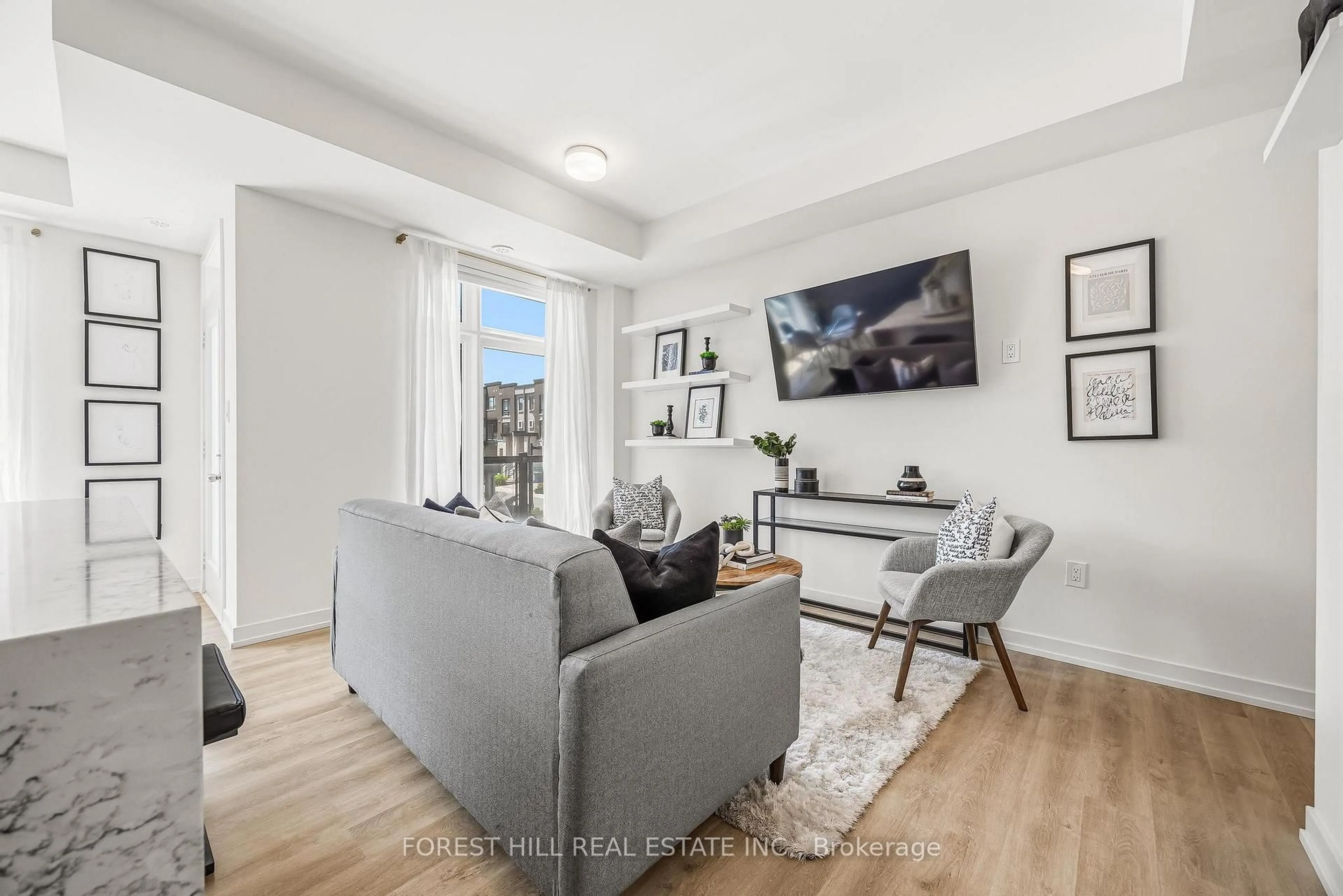 Living room with furniture, unknown for 2550 Castlegate Crossing #409, Pickering Ontario L1H 0H6