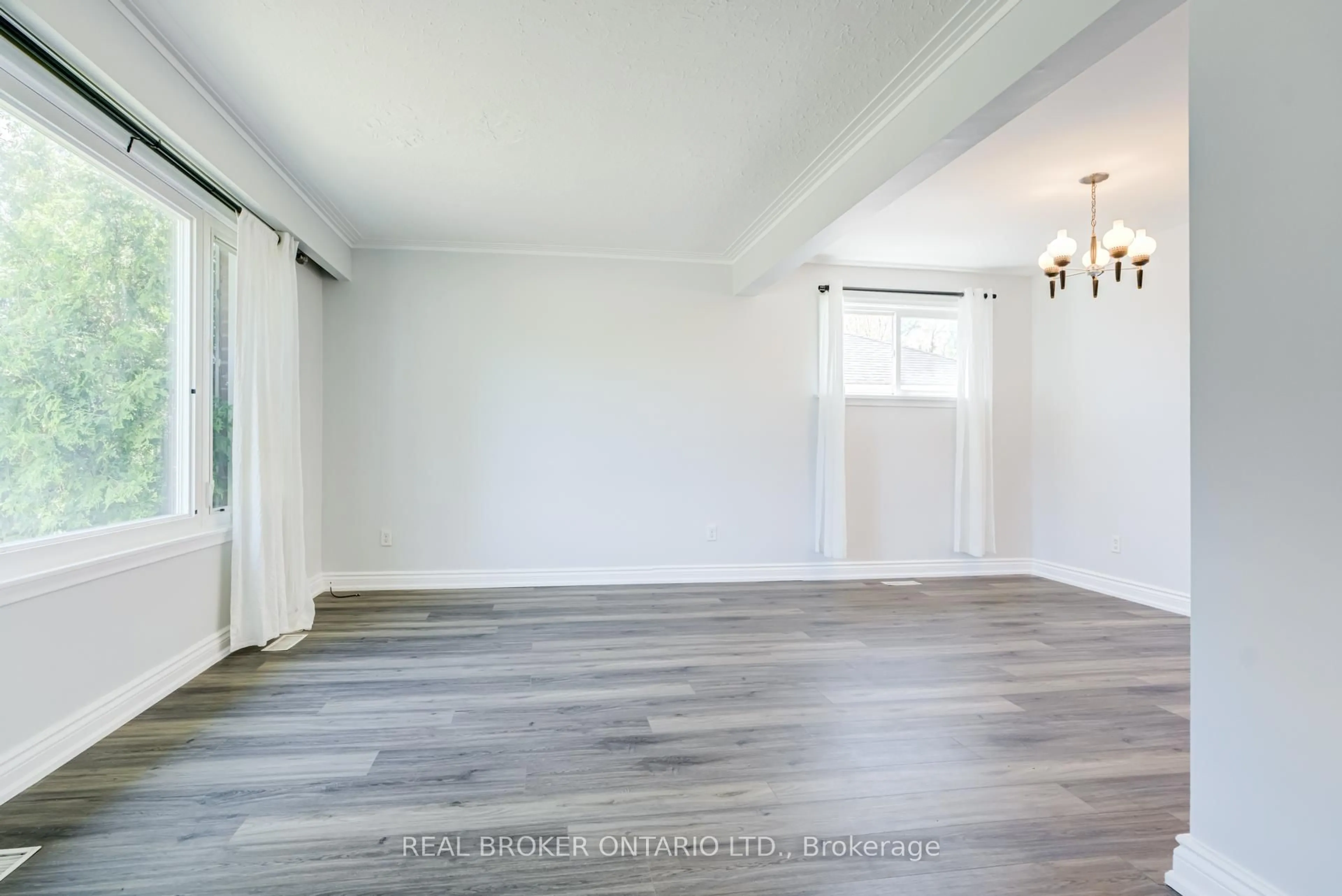 A pic of a room for 40 Japonica Rd, Toronto Ontario M1R 4S2