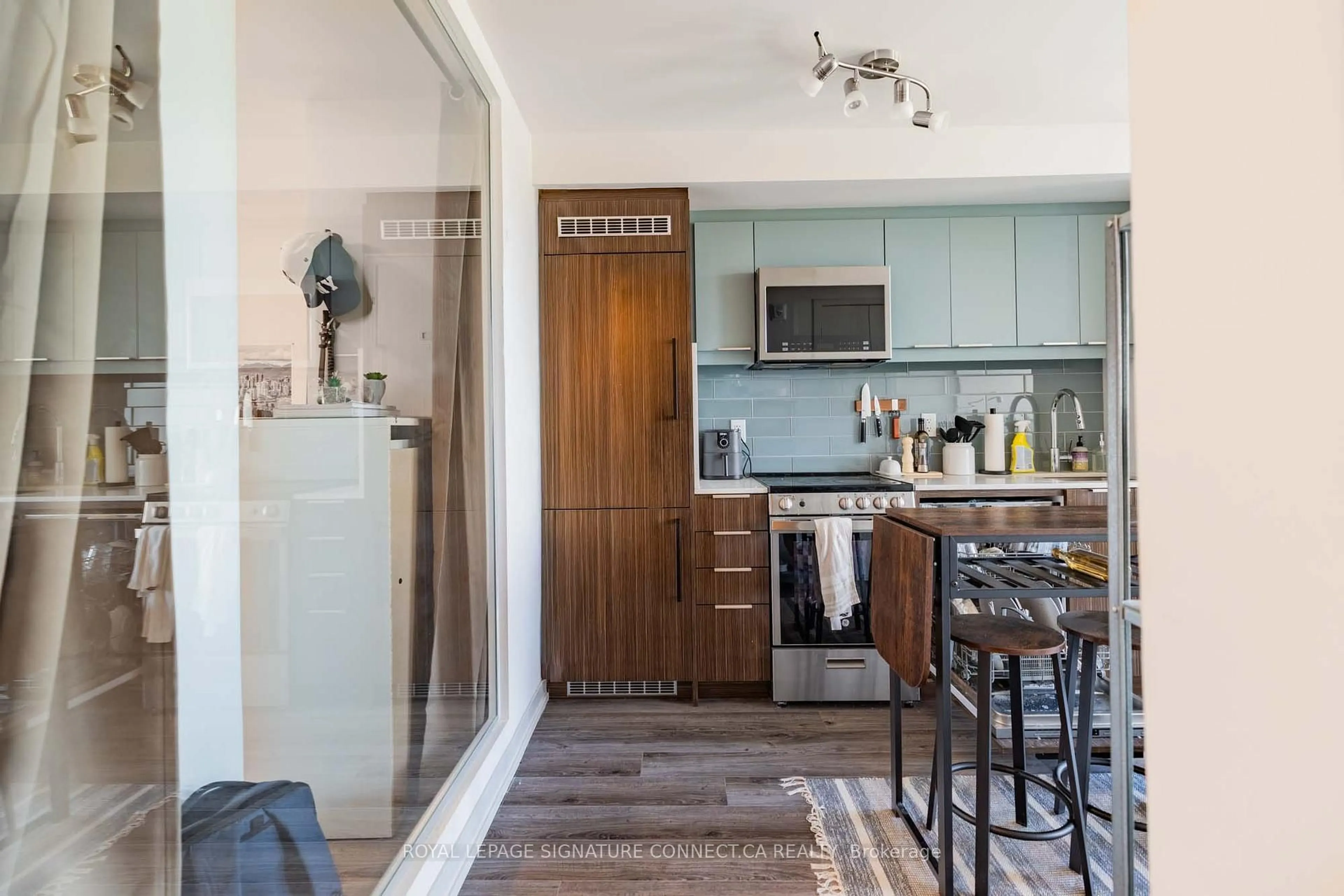 Standard kitchen, unknown for 90 Glen Everest Rd #706, Toronto Ontario M1N 0C3
