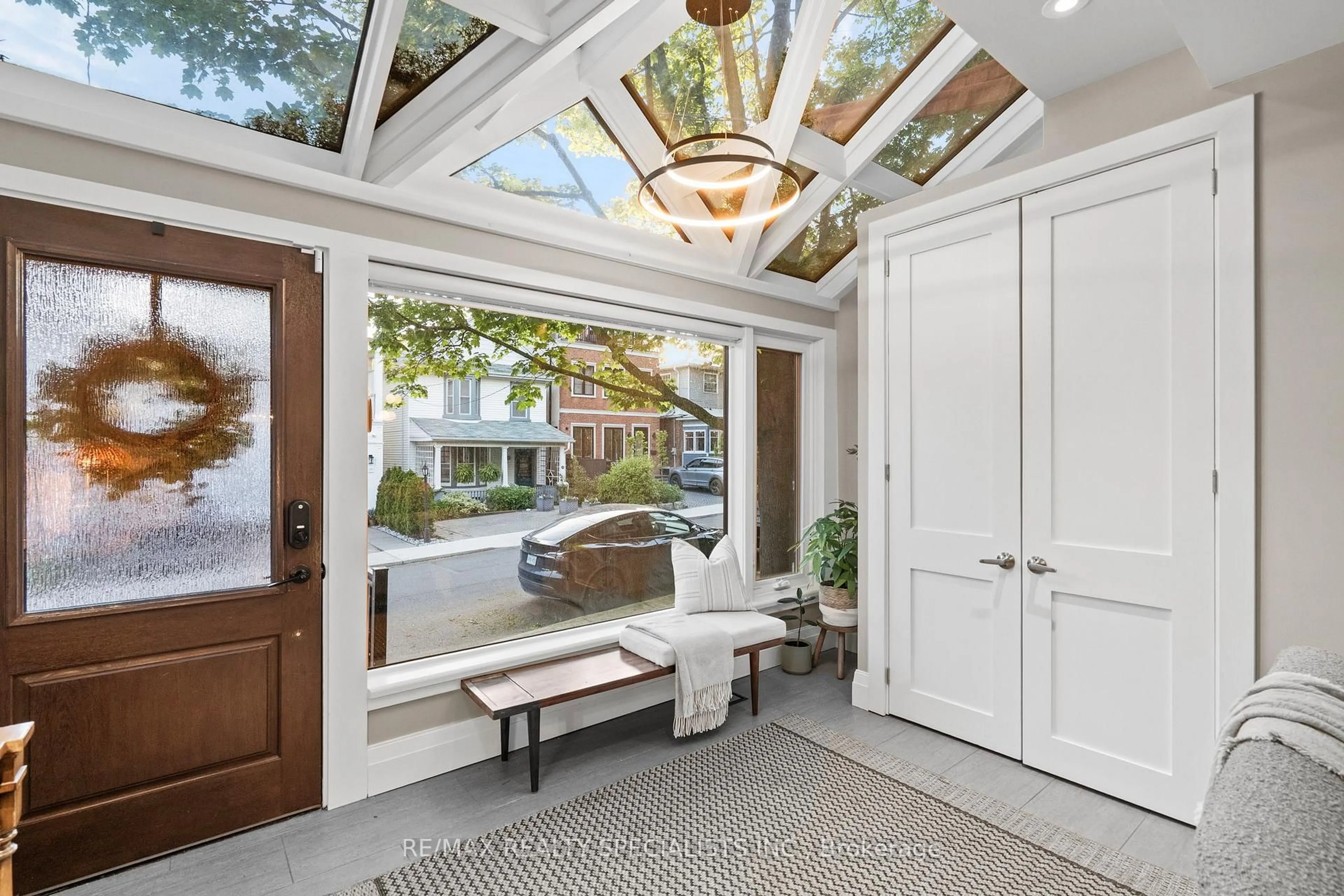 Indoor entryway for 49 Wheeler Ave, Toronto Ontario M4L 3V3