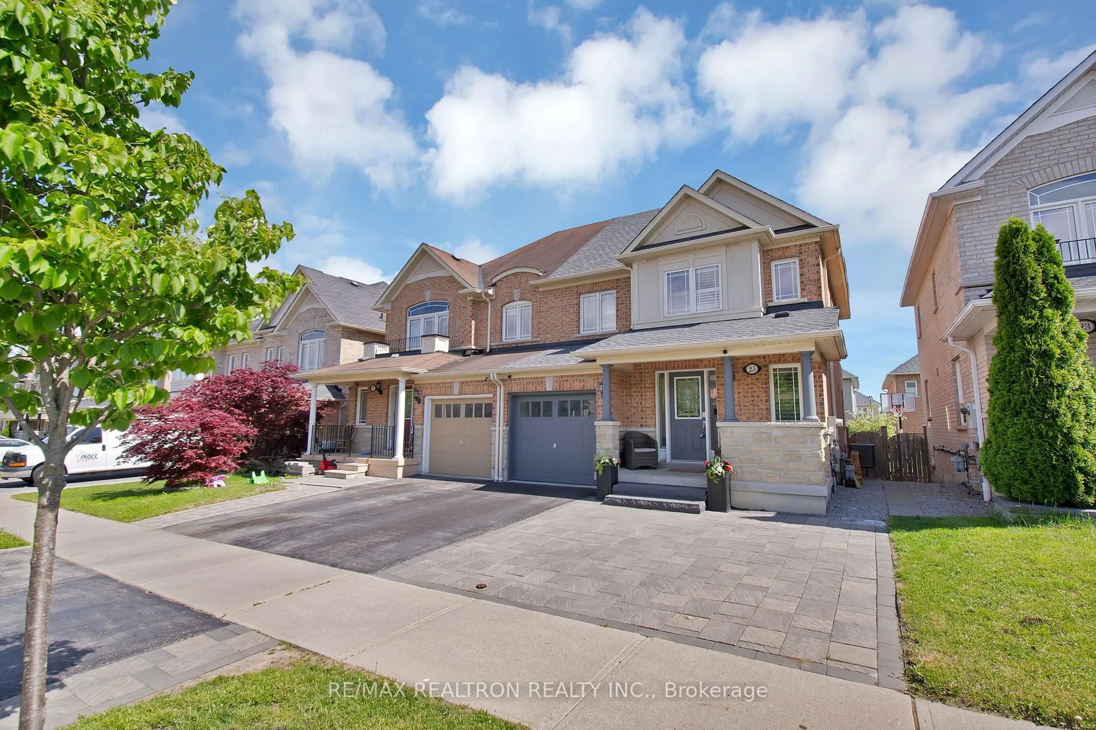 Unknown for 25 Barden Cres, Ajax Ontario L1Z 2A8