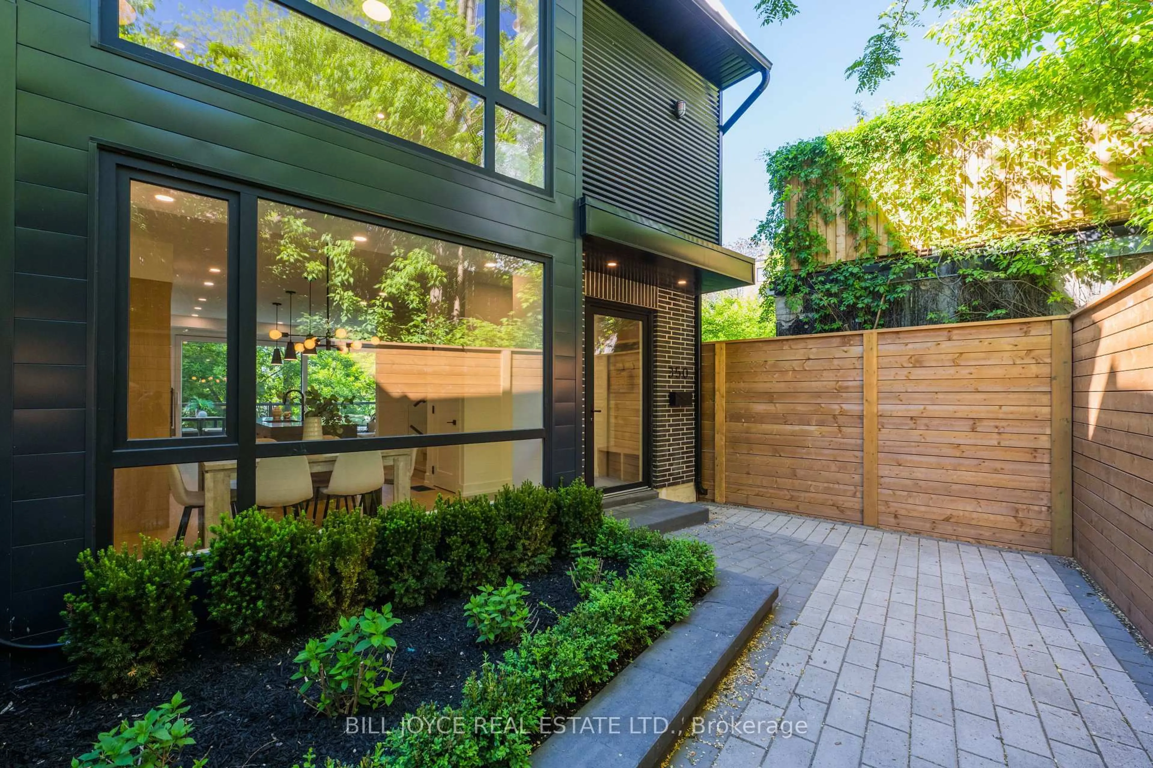 Home with brick exterior material, street for 350 Lee Ave, Toronto Ontario M4E 2P8