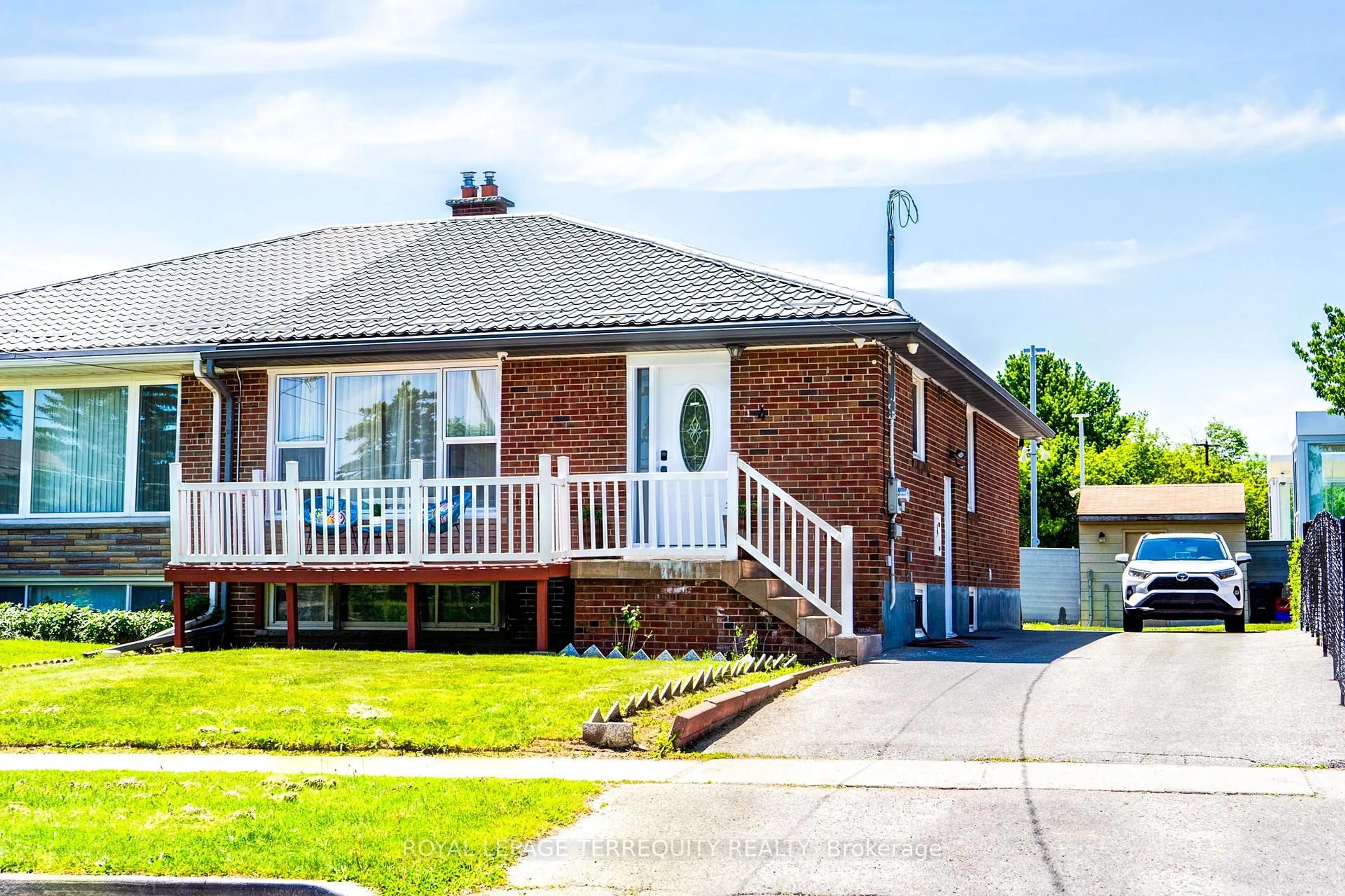 Home with brick exterior material, street for 4 Thrush Rd, Toronto Ontario M1K 3S2