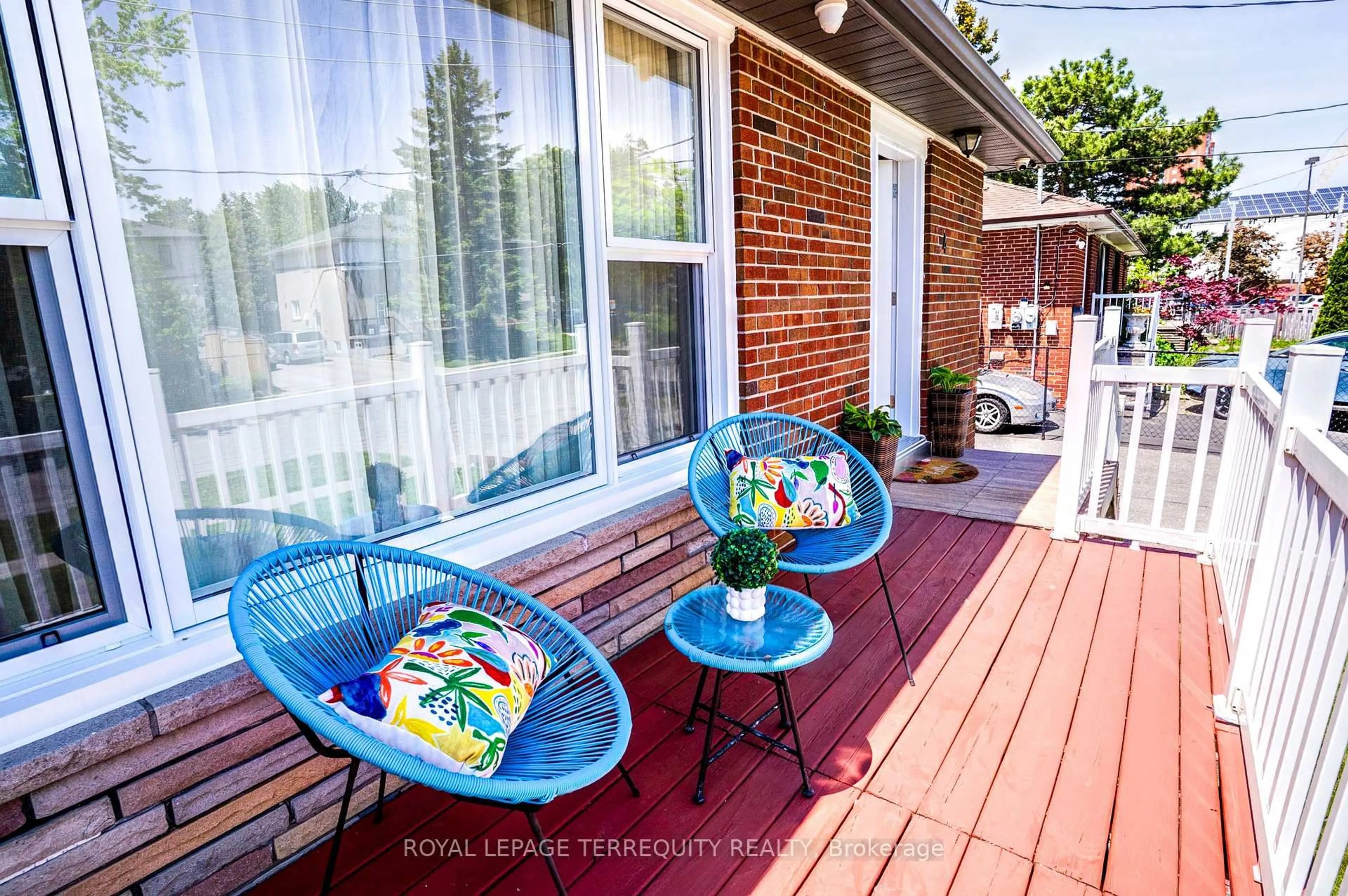 Patio, water/lake/river/ocean view for 4 Thrush Rd, Toronto Ontario M1K 3S2