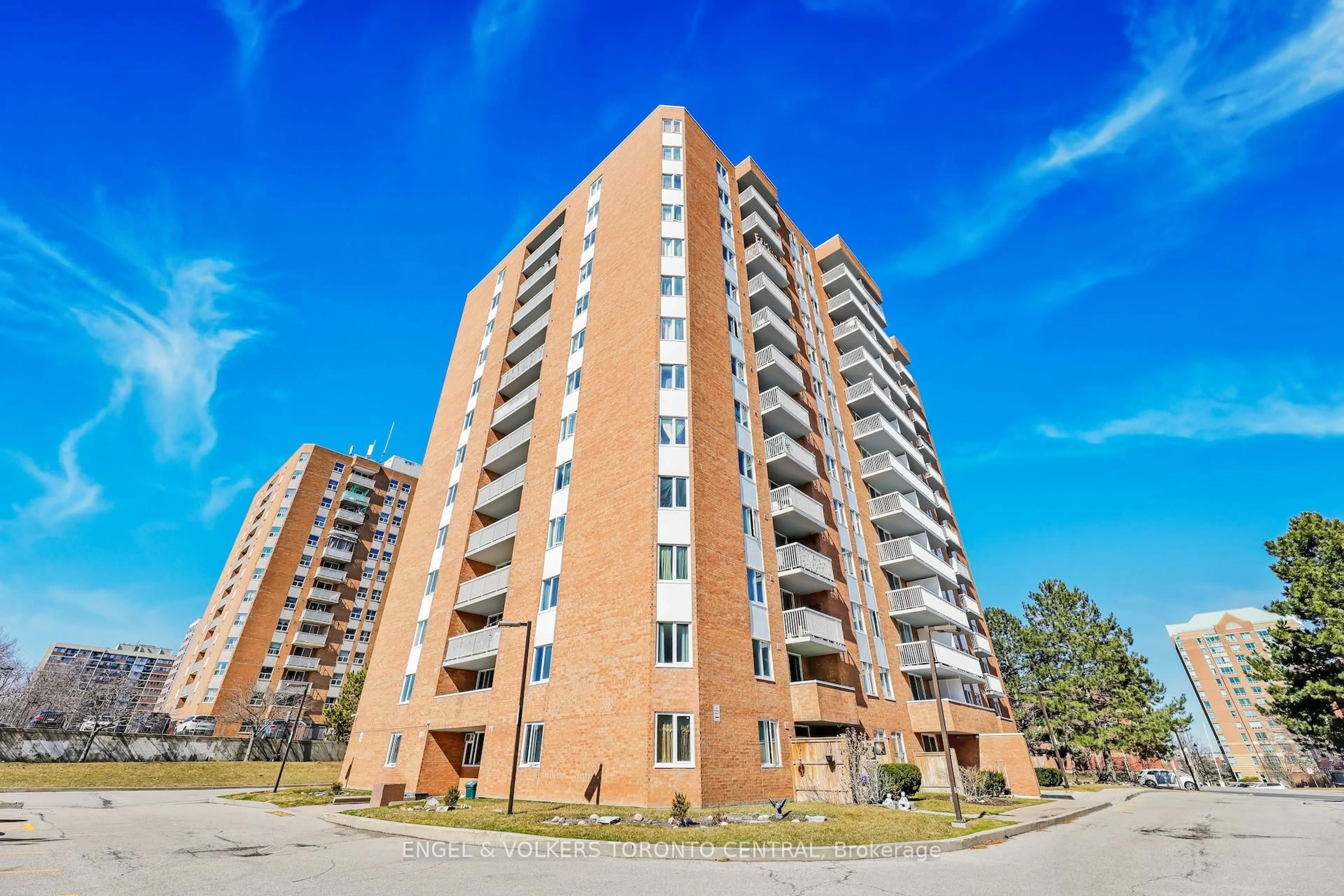 Unknown for 15 Sewells Rd #606, Toronto Ontario M1B 3V7
