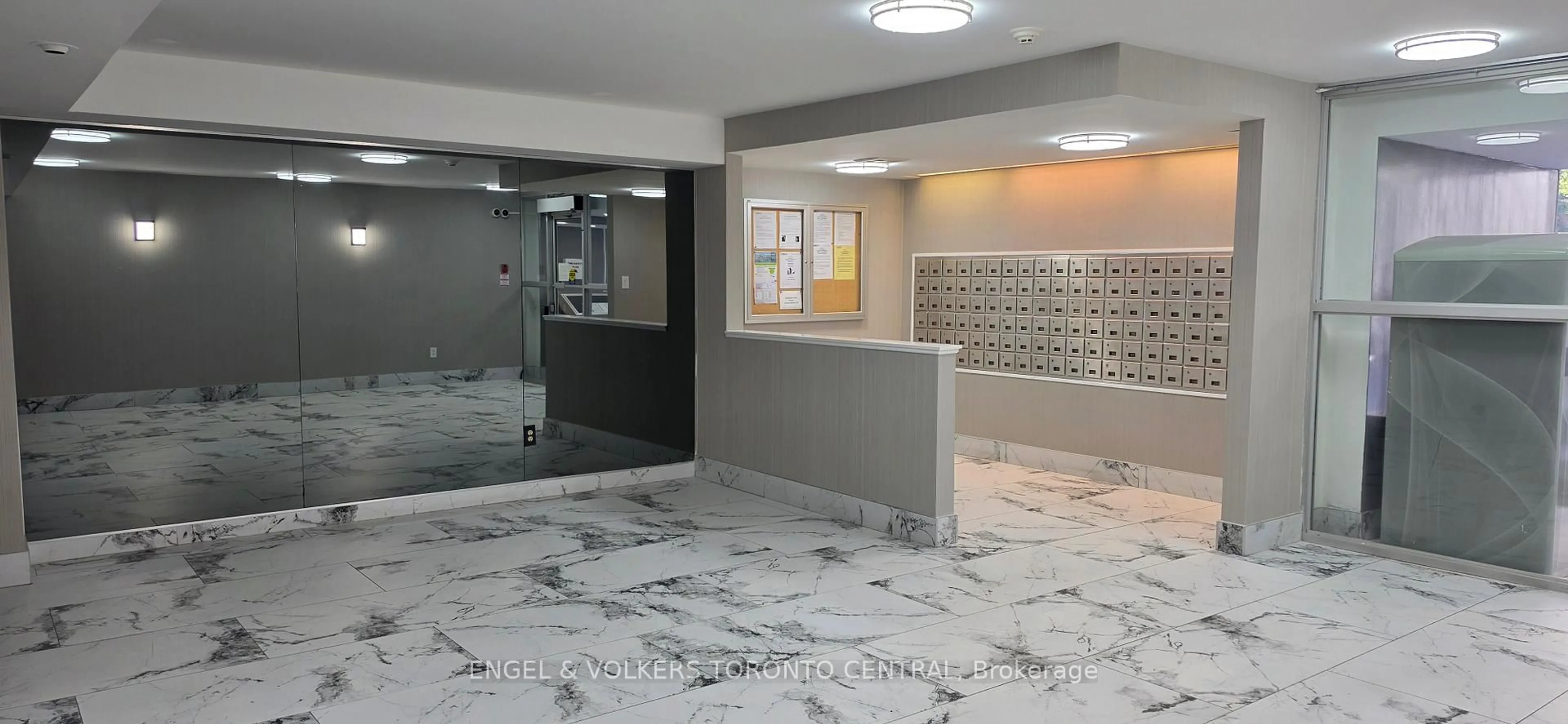 Lobby for 15 Sewells Rd #606, Toronto Ontario M1B 3V7
