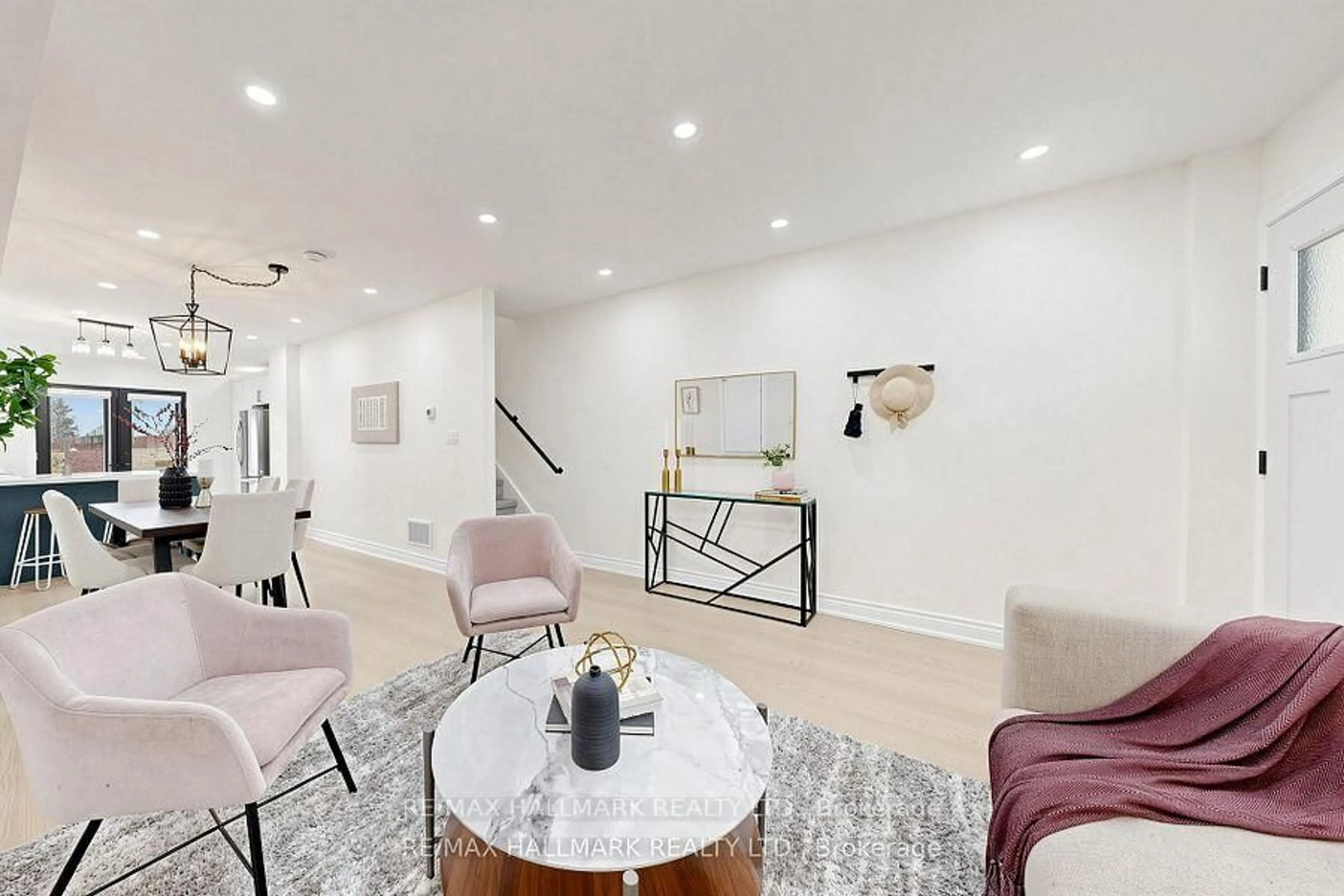 Unknown for 15 Eastdale Ave, Toronto Ontario M4C 4Z8