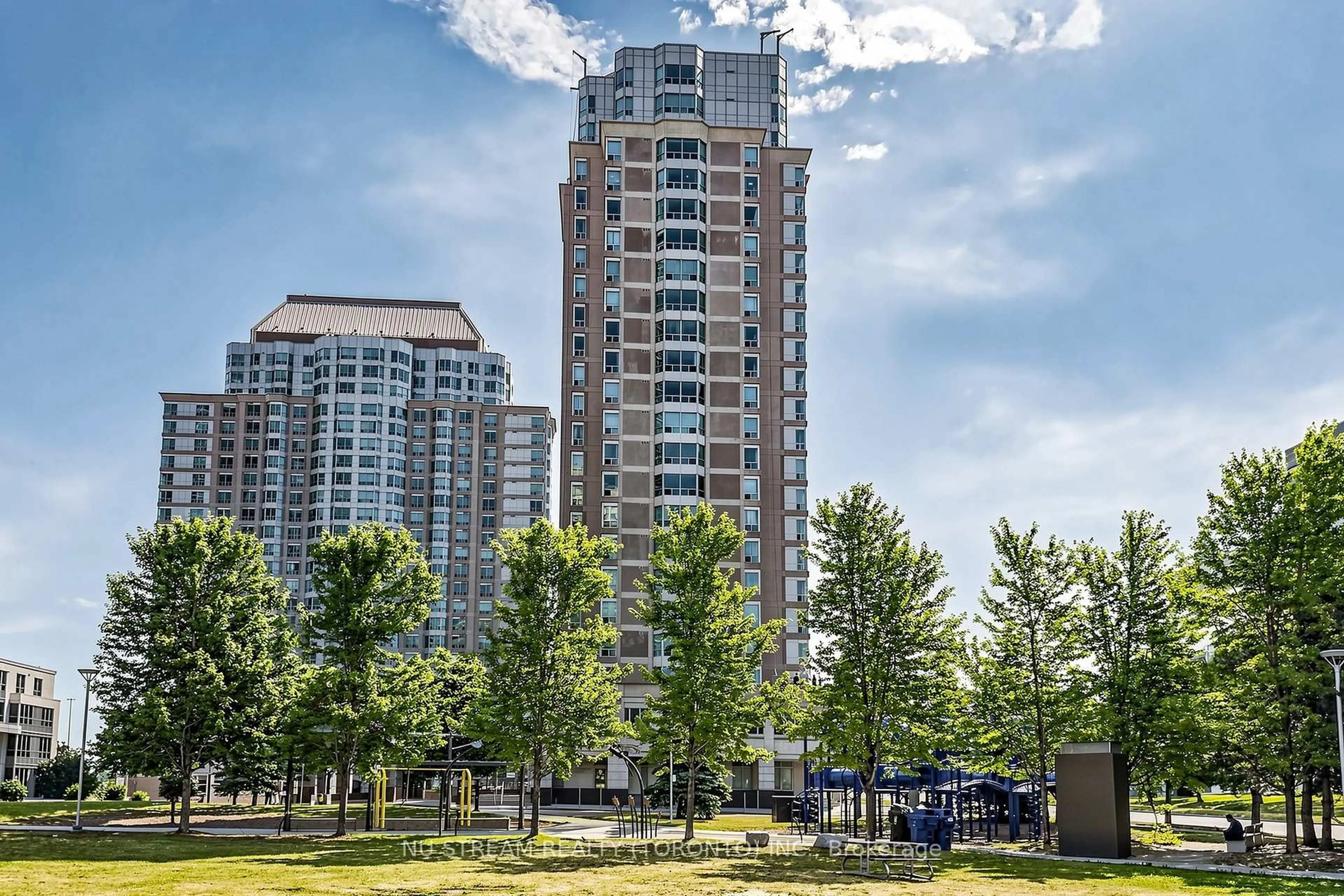 Unknown for 1 Lee Centre Dr #1002, Toronto Ontario M1H 3J2