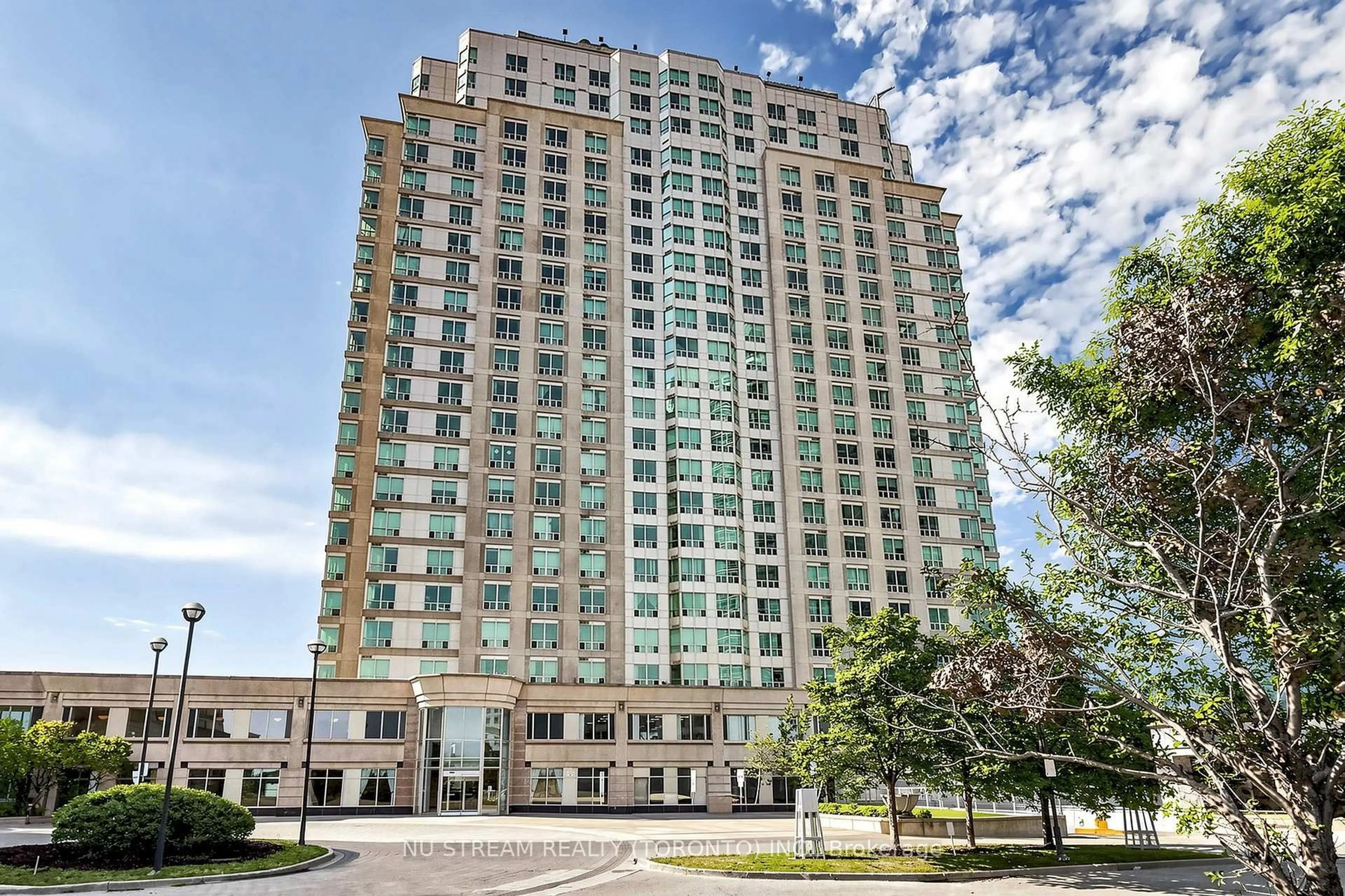 Indoor foyer for 1 Lee Centre Dr #1002, Toronto Ontario M1H 3J2