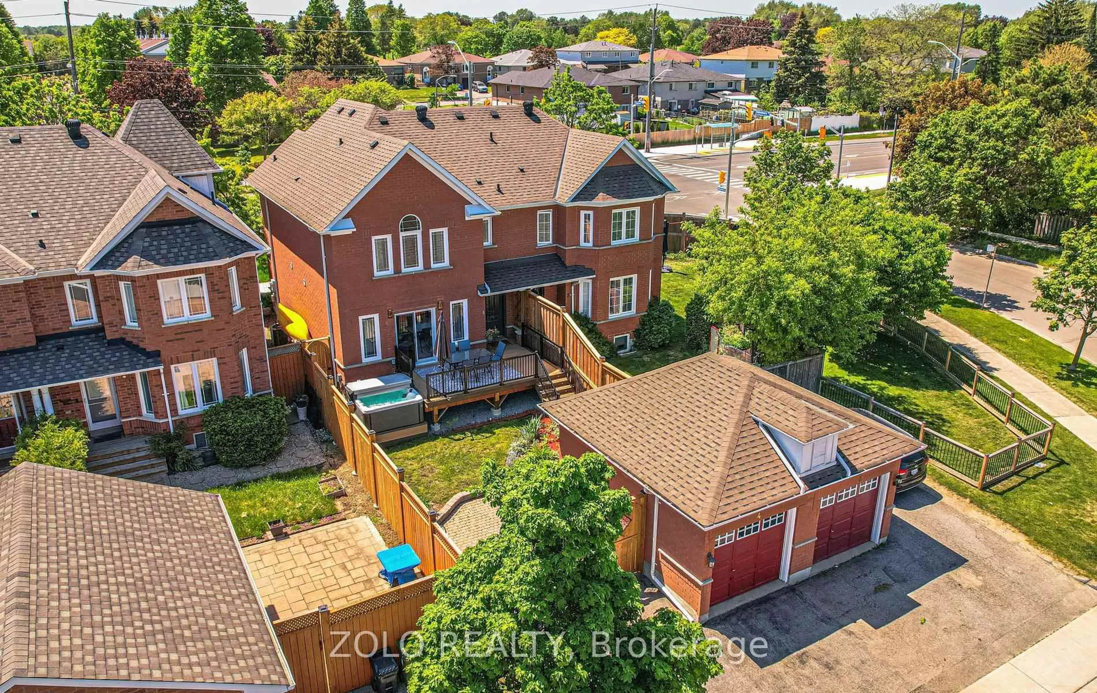 A pic from outside/outdoor area/front of a property/back of a property/a pic from drone, street for 4 Trellanock Ave, Toronto Ontario M1C 5B3